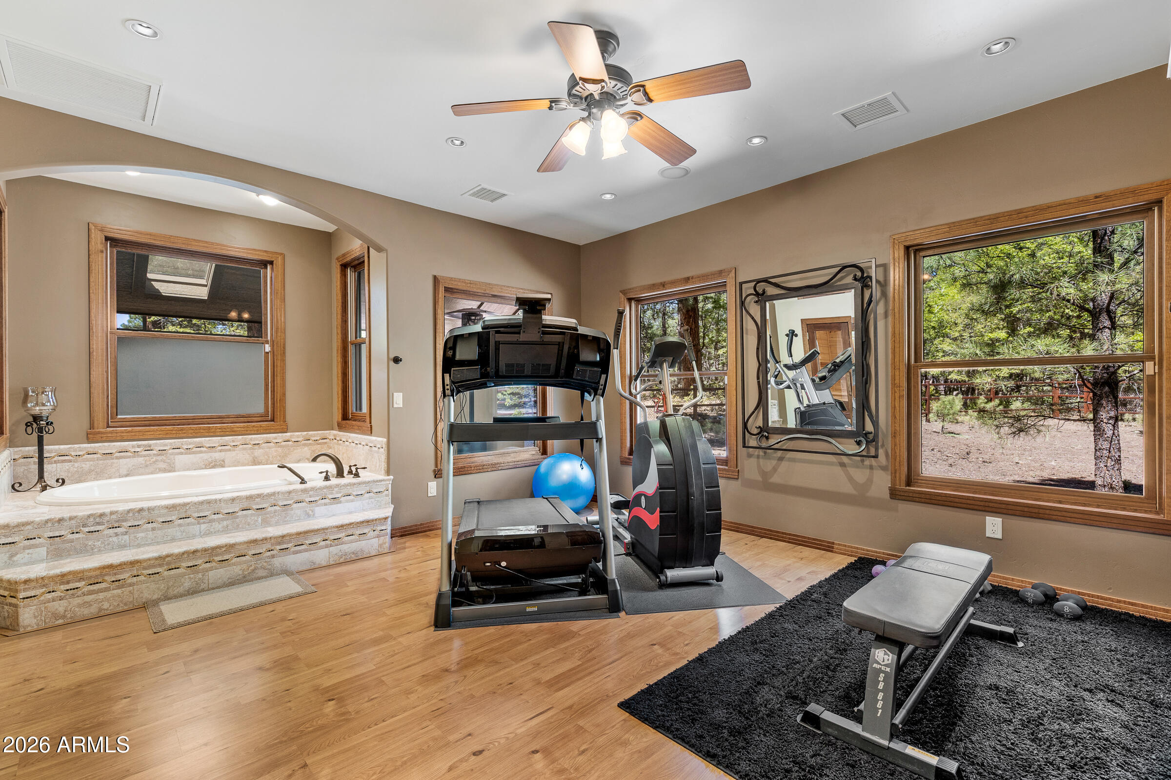 LOCKETT RANCHES - Residential