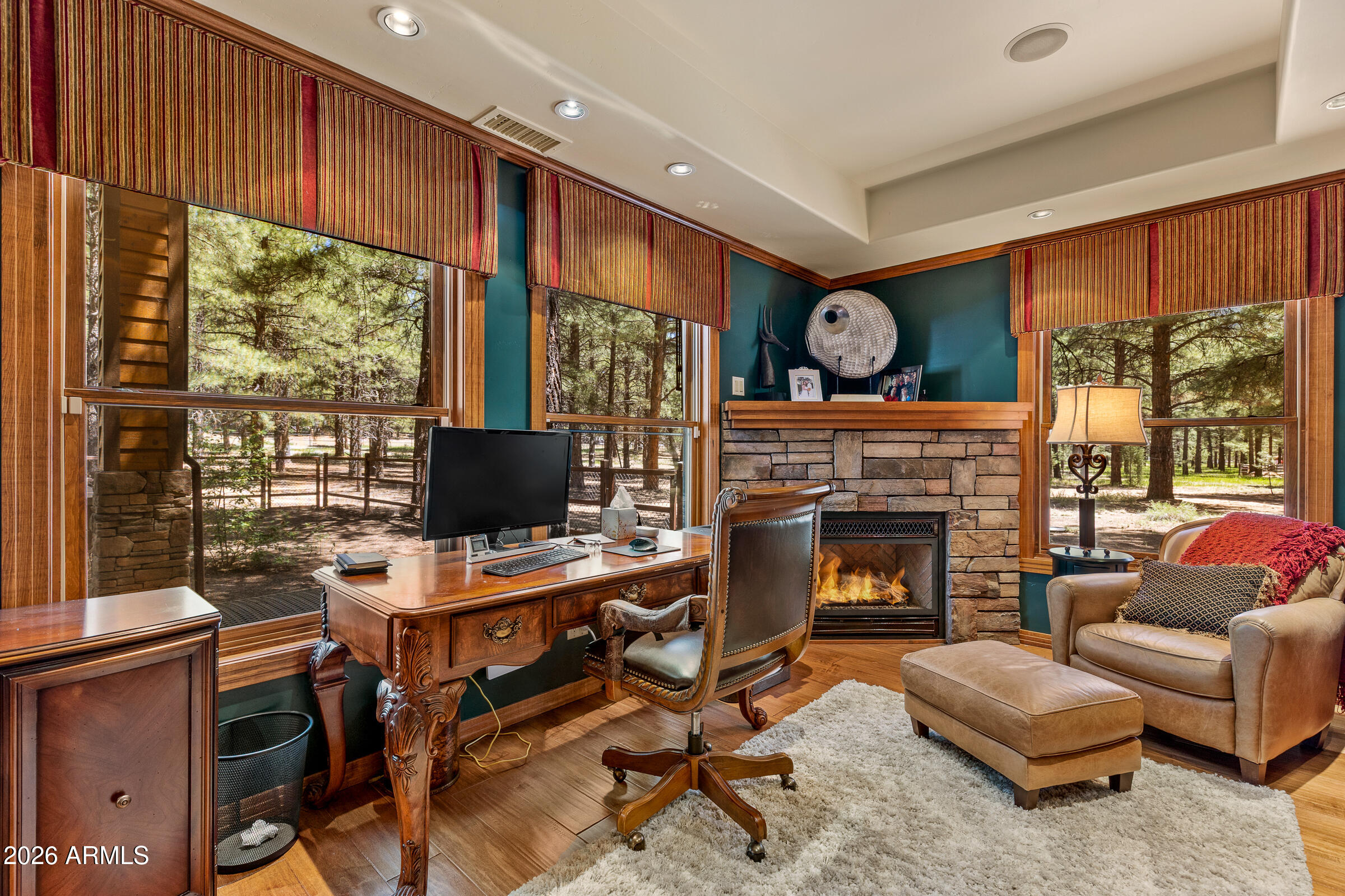 LOCKETT RANCHES - Residential