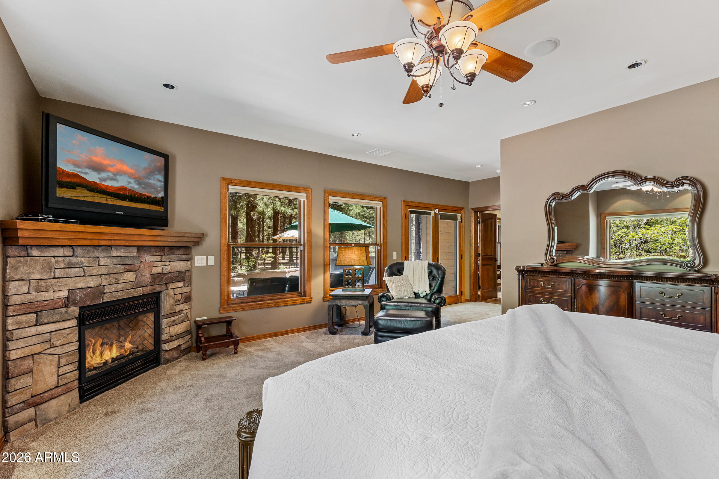 LOCKETT RANCHES - Residential