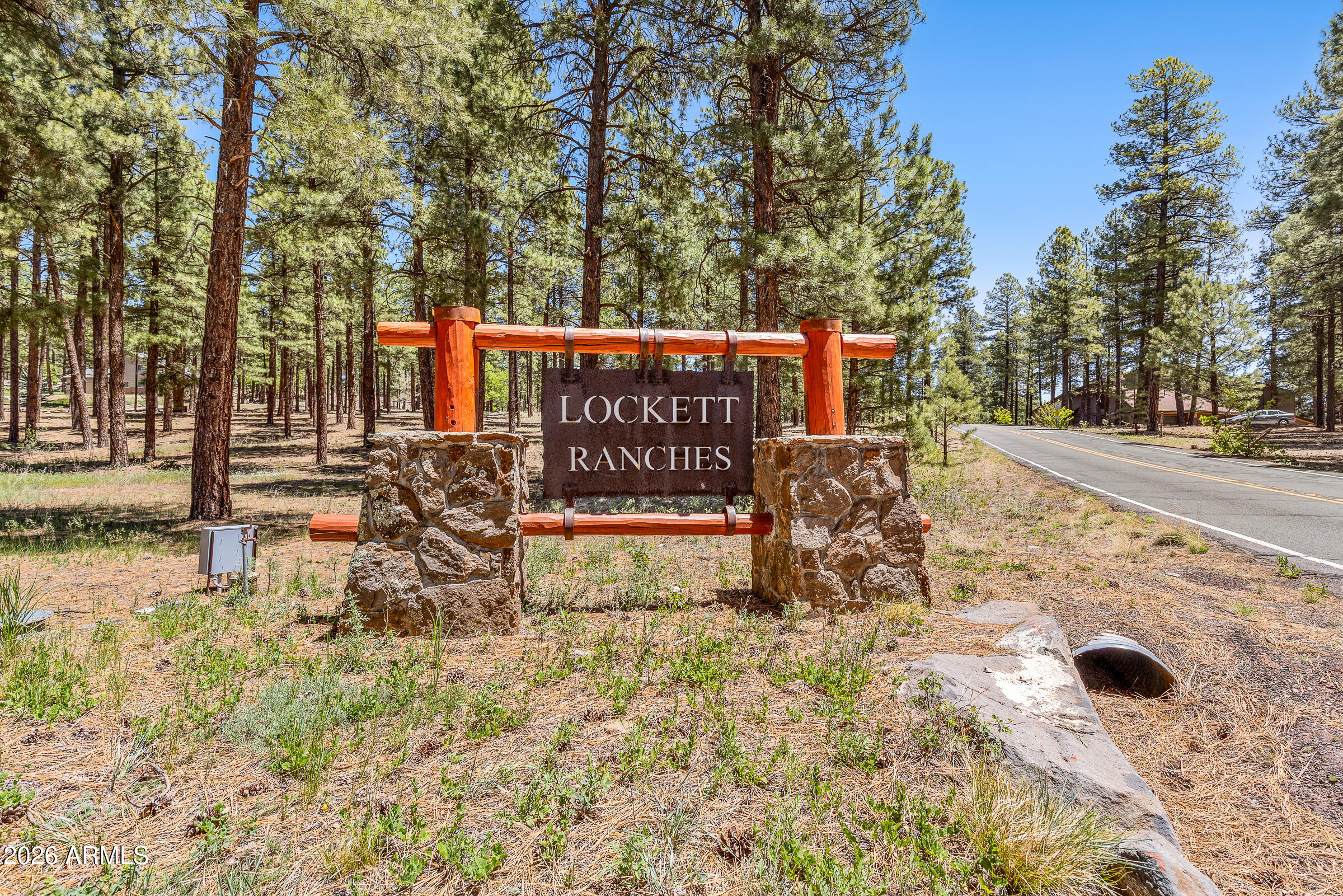LOCKETT RANCHES - Residential