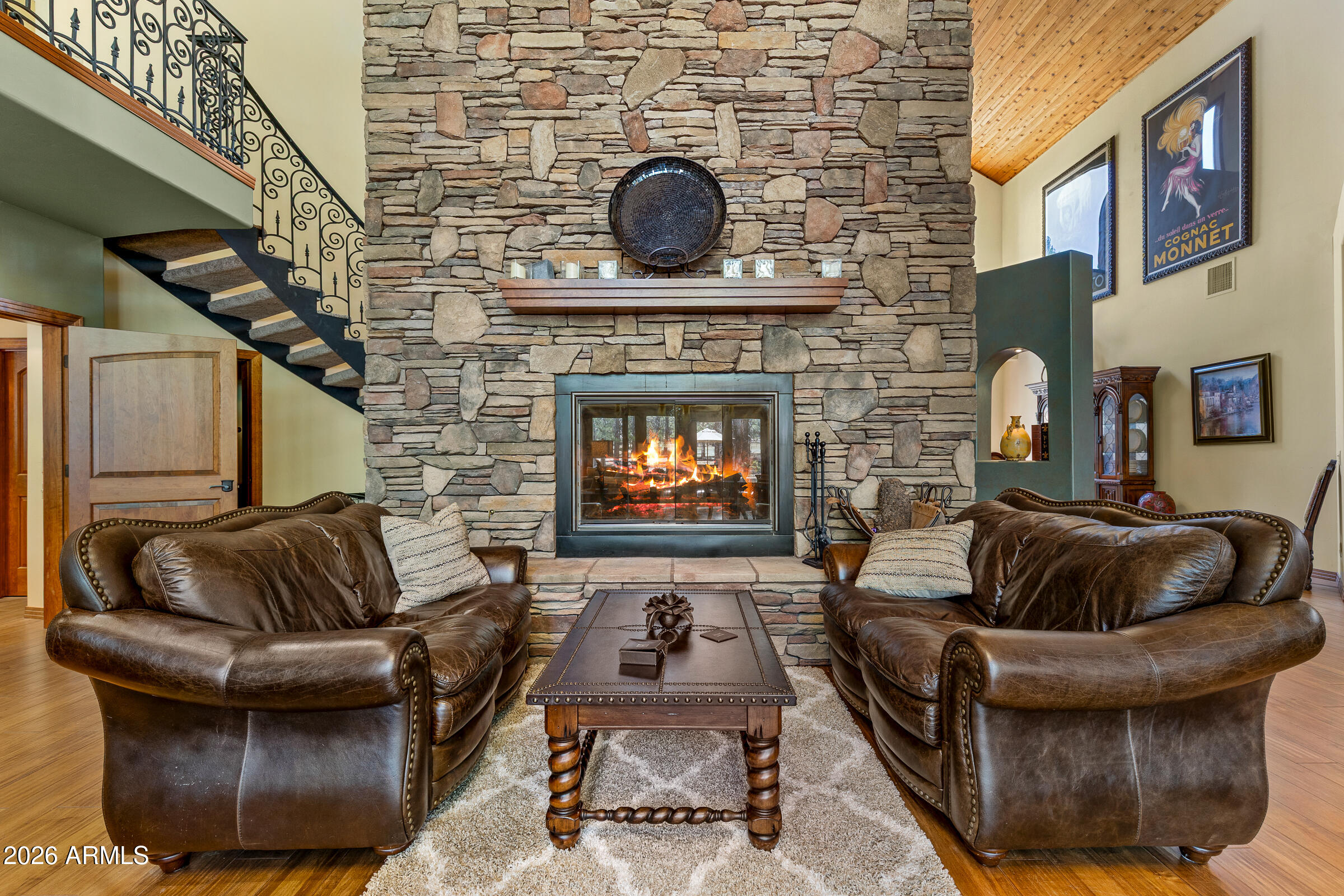 LOCKETT RANCHES - Residential