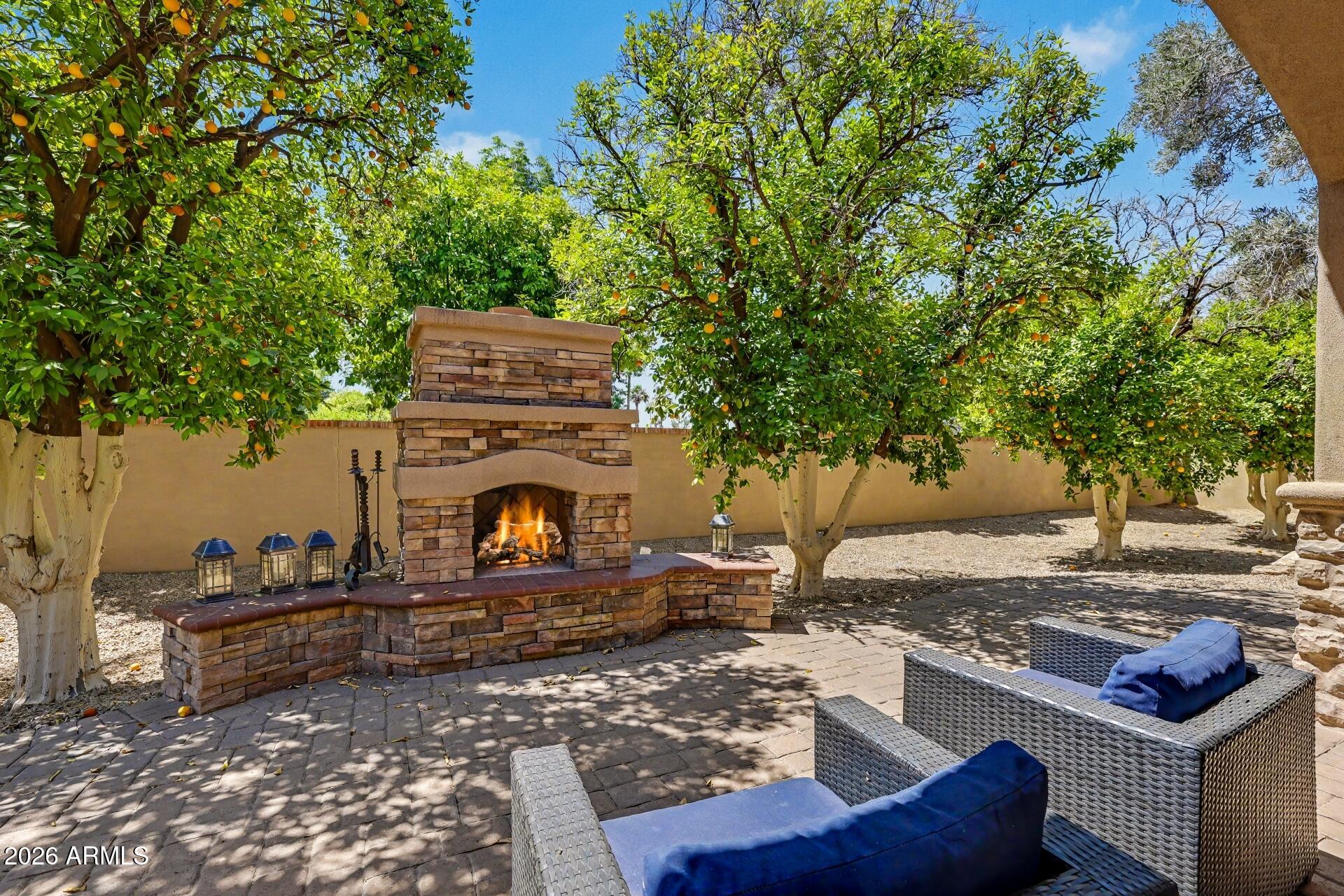 VISTA ESTANCIA - Residential