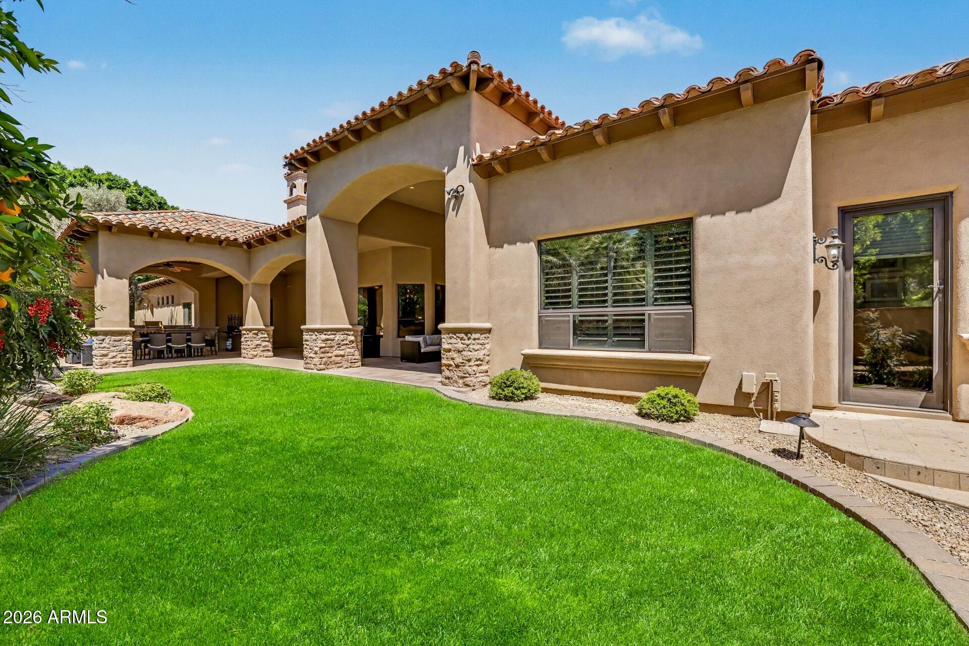 VISTA ESTANCIA - Residential