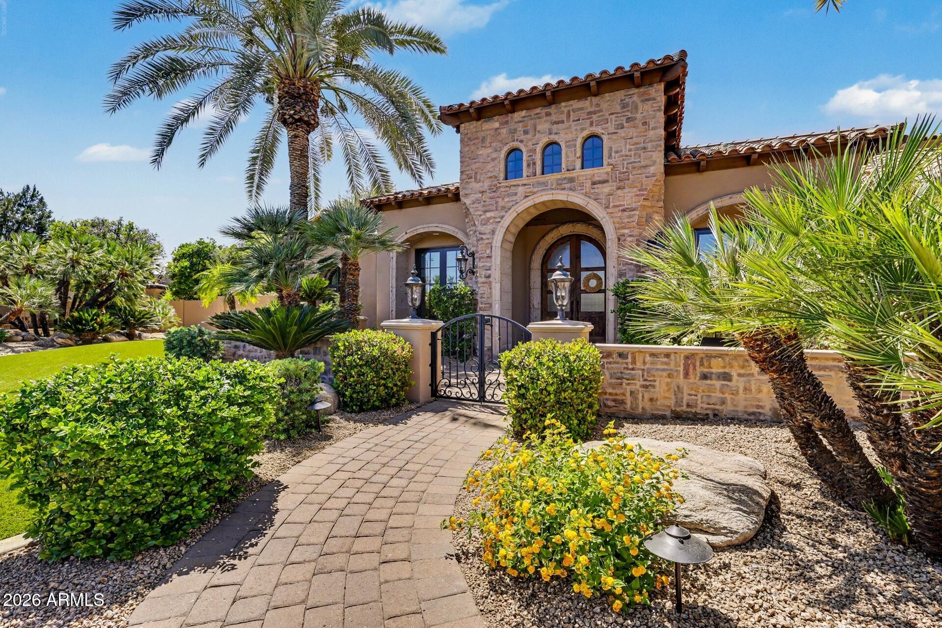 VISTA ESTANCIA - Residential