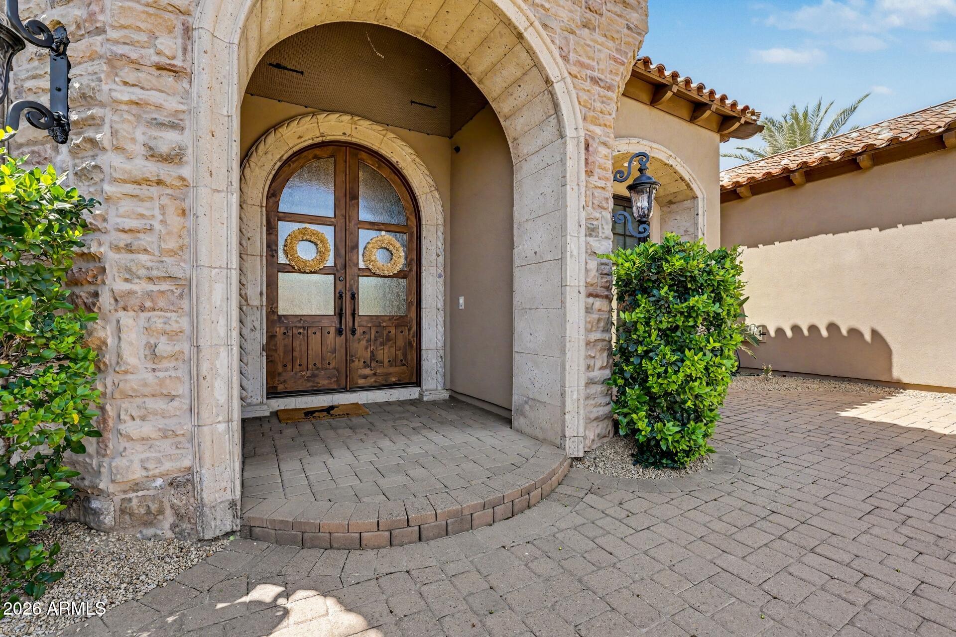 VISTA ESTANCIA - Residential