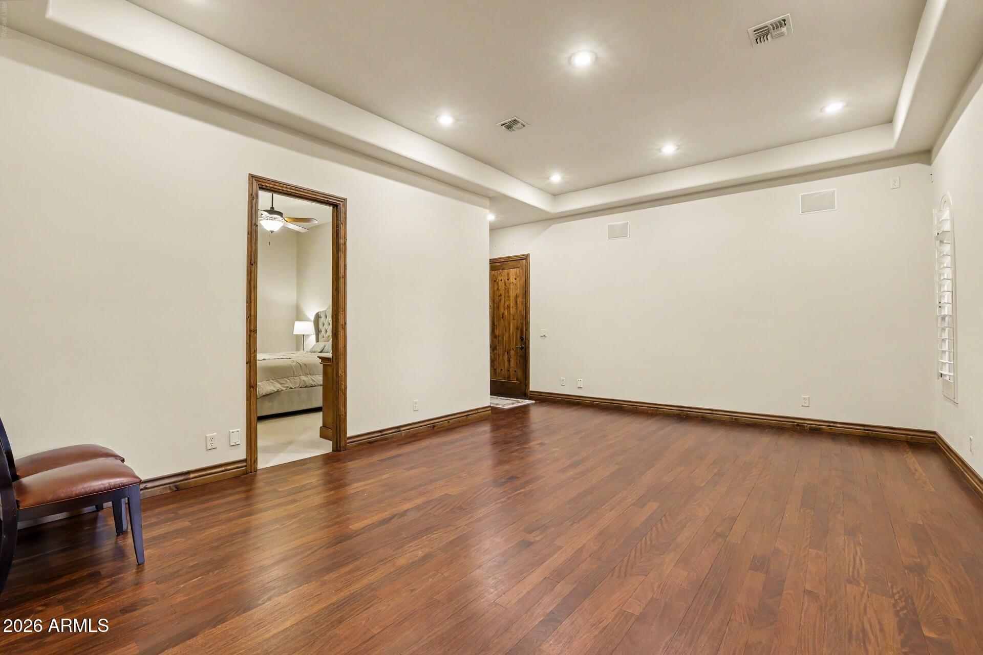 VISTA ESTANCIA - Residential