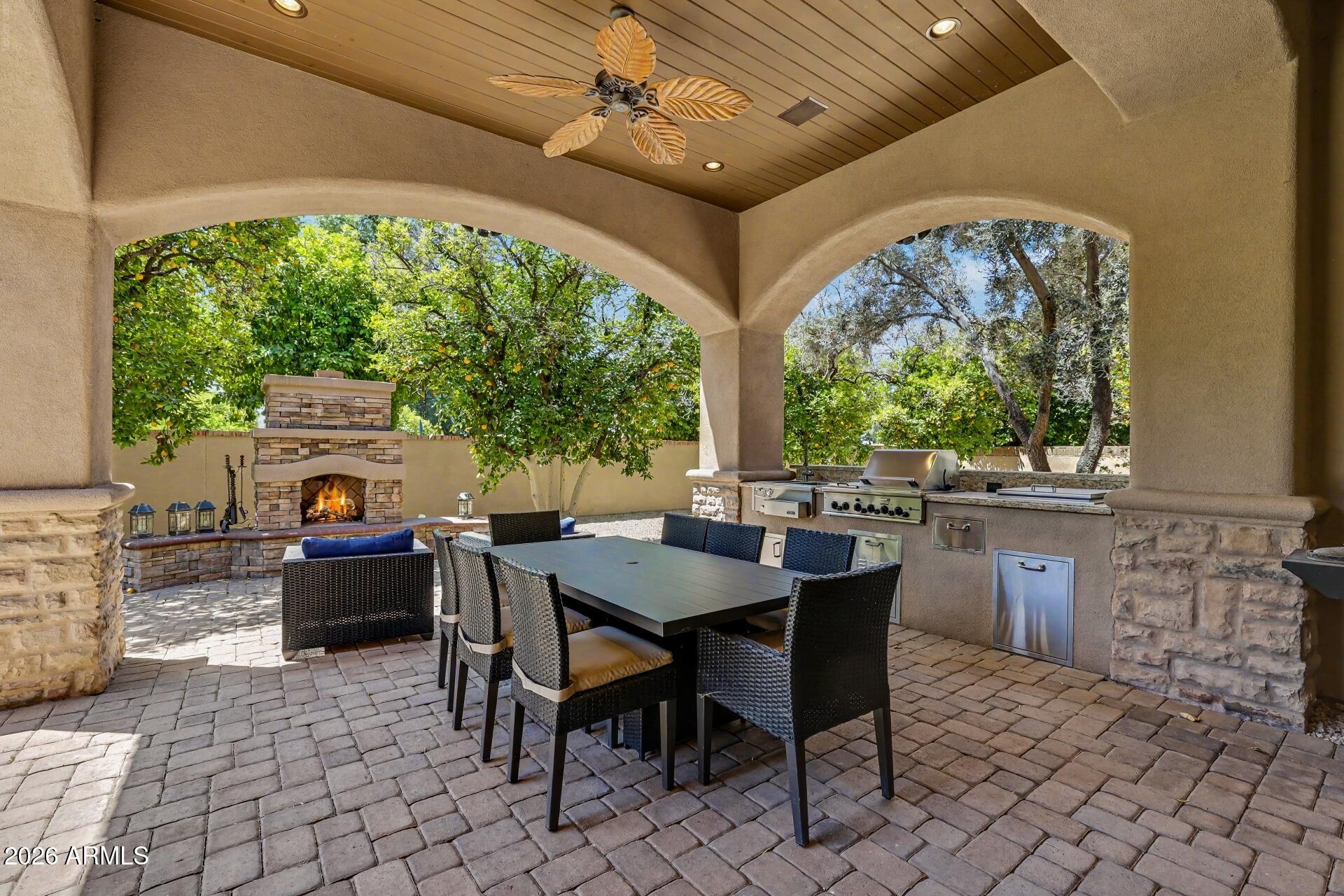 VISTA ESTANCIA - Residential