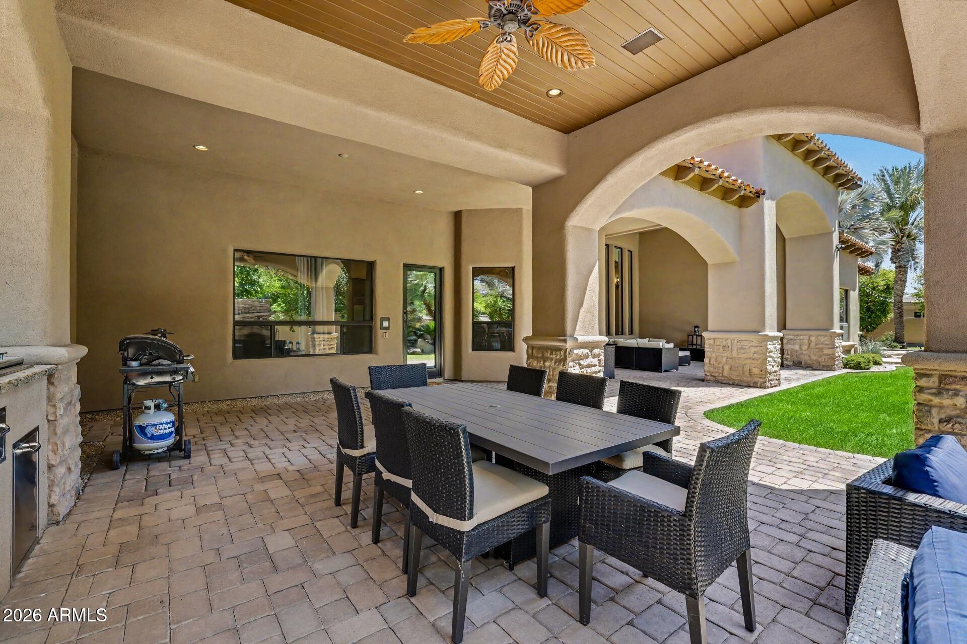 VISTA ESTANCIA - Residential