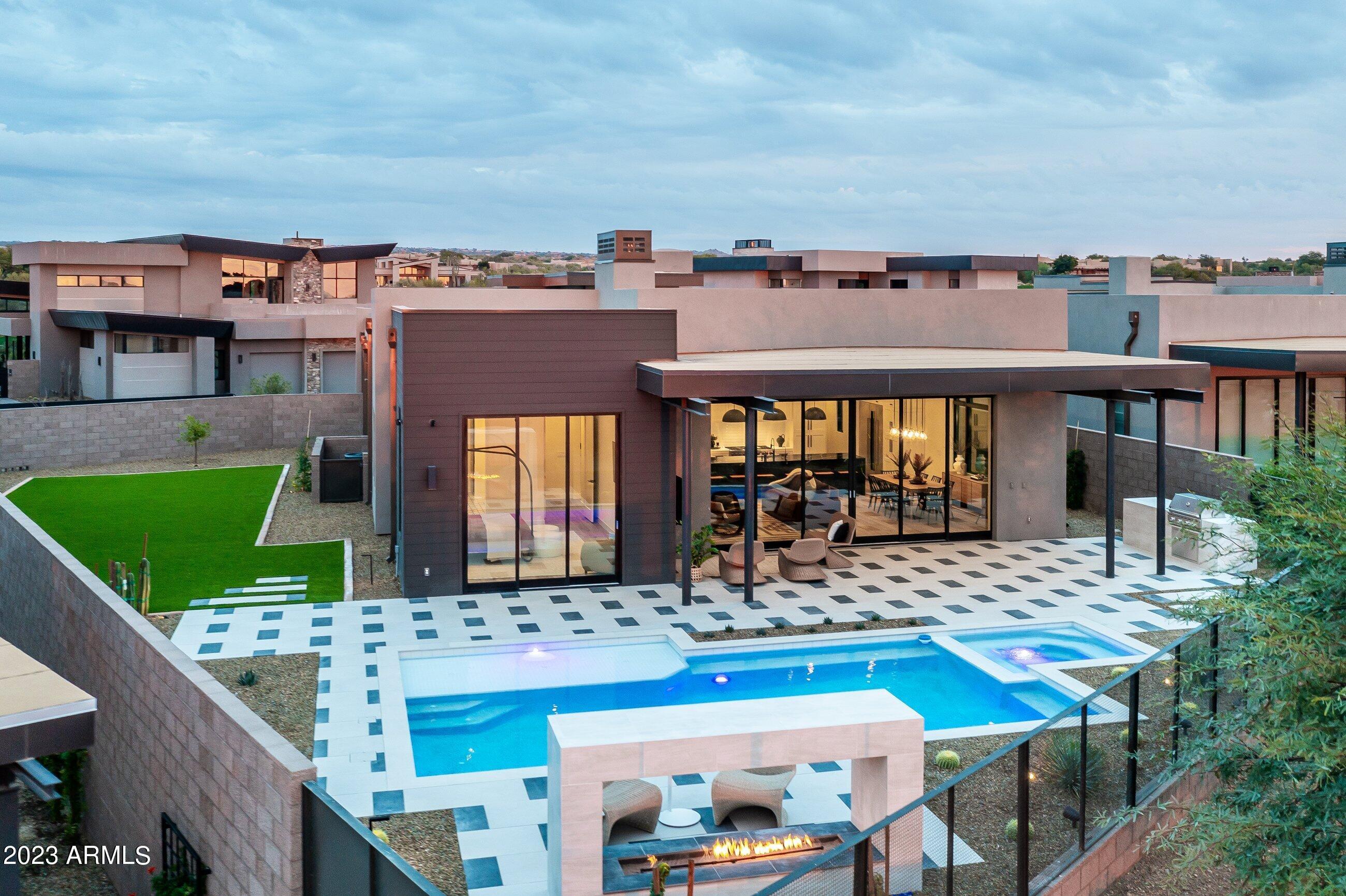 DESERT MOUNTAIN - Residential