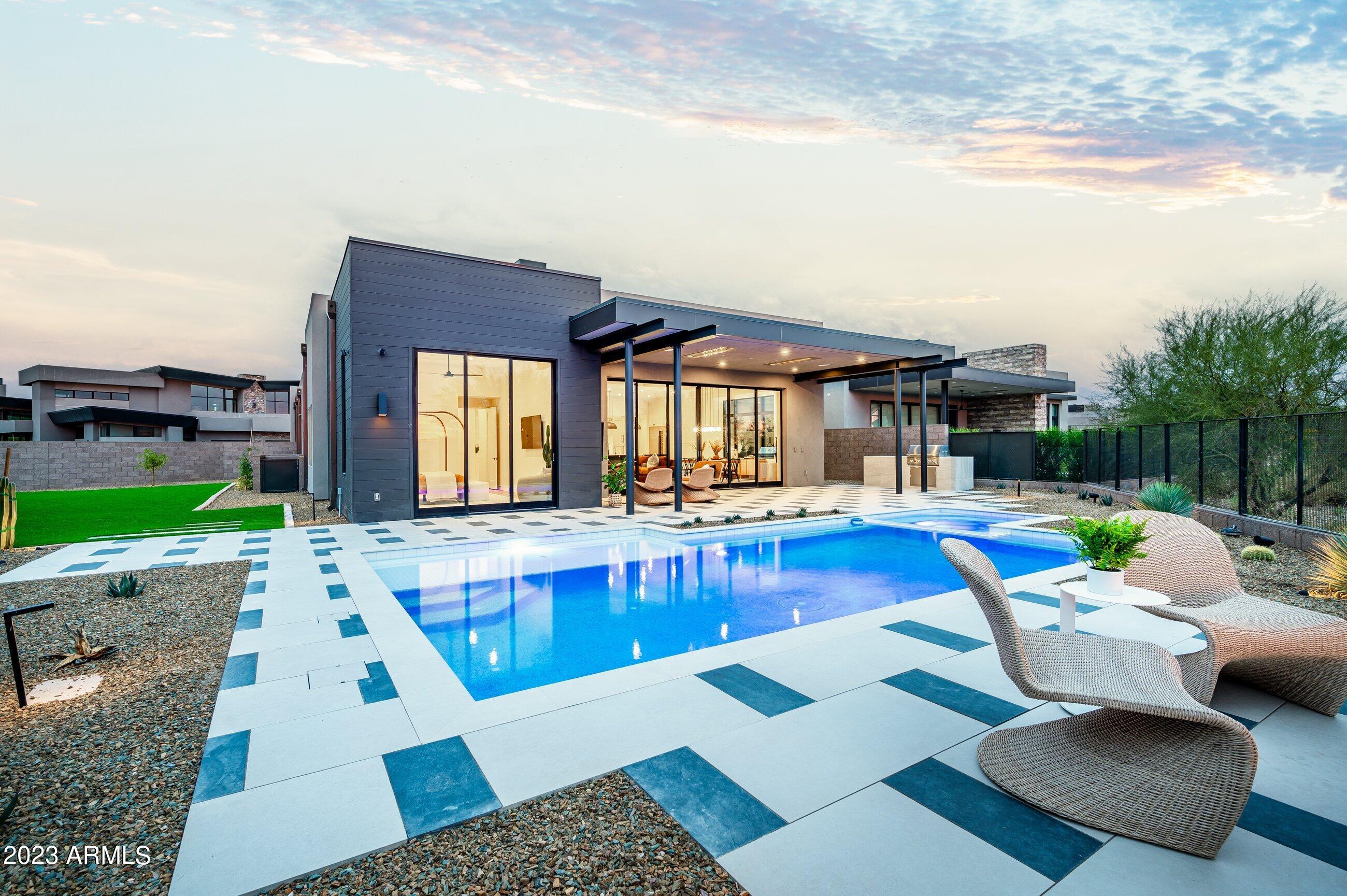 DESERT MOUNTAIN - Residential