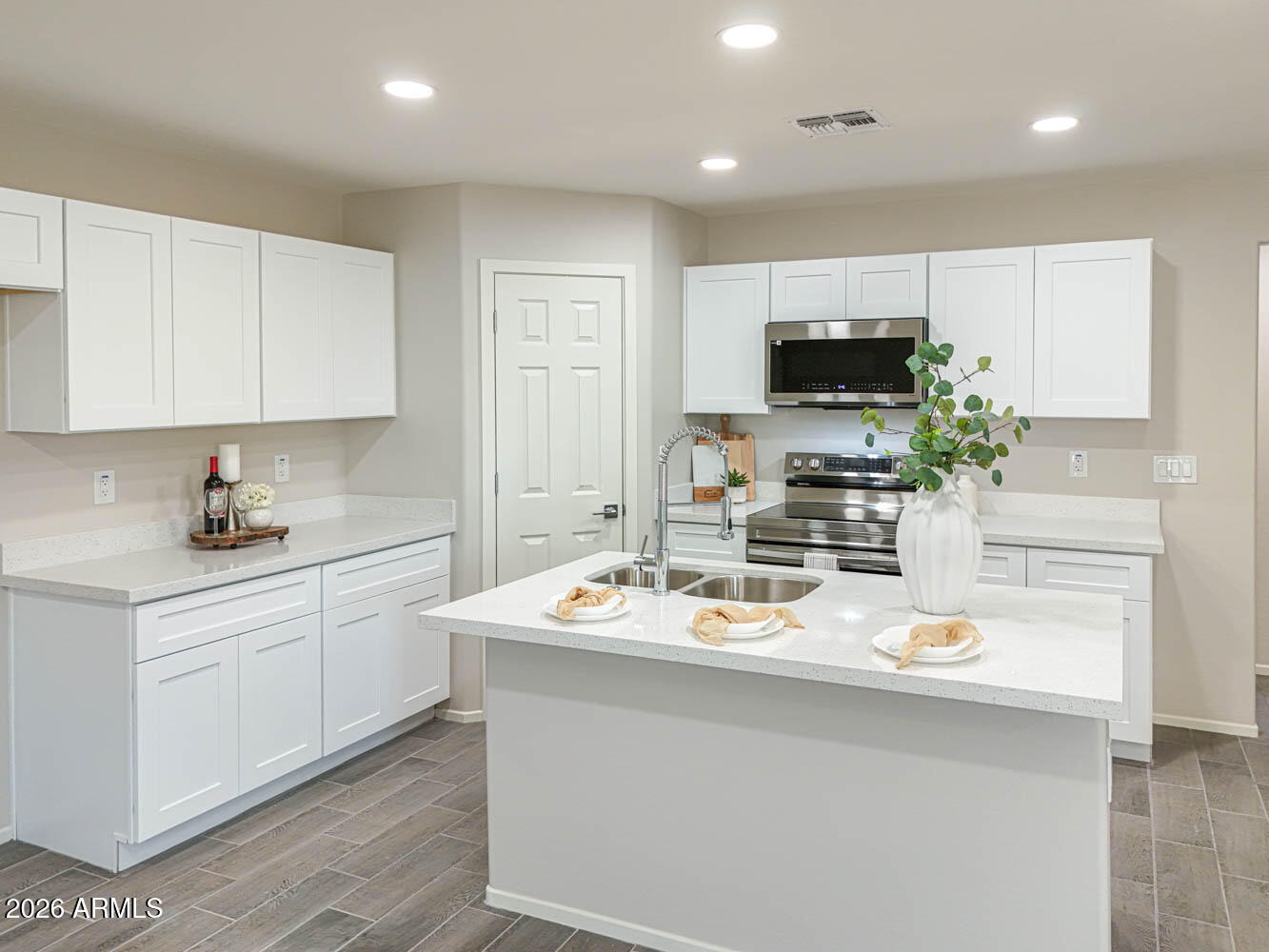 ARIZONA CITY UNIT ONE - Residential