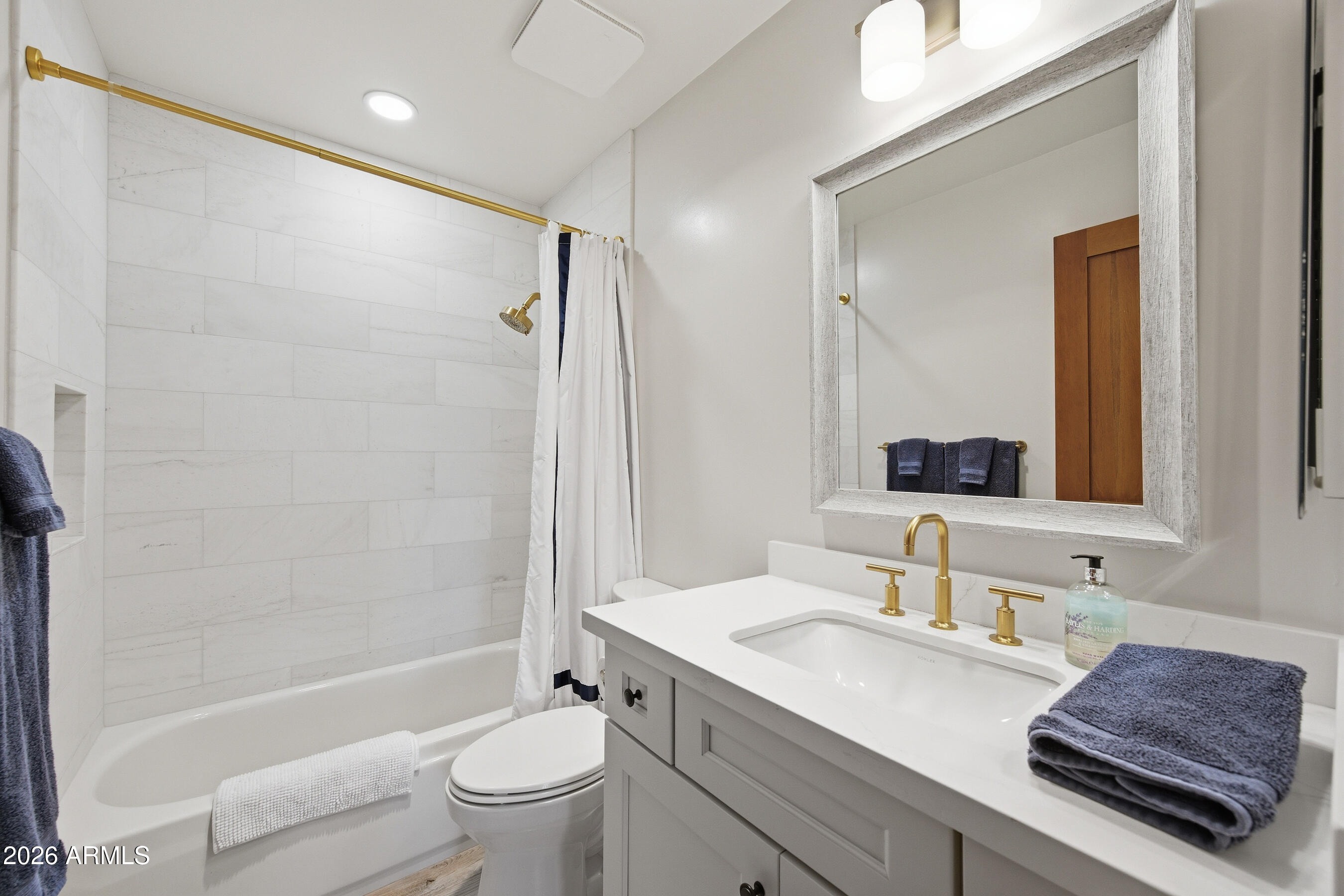 CAMELLO VISTA 1 - Residential Lease