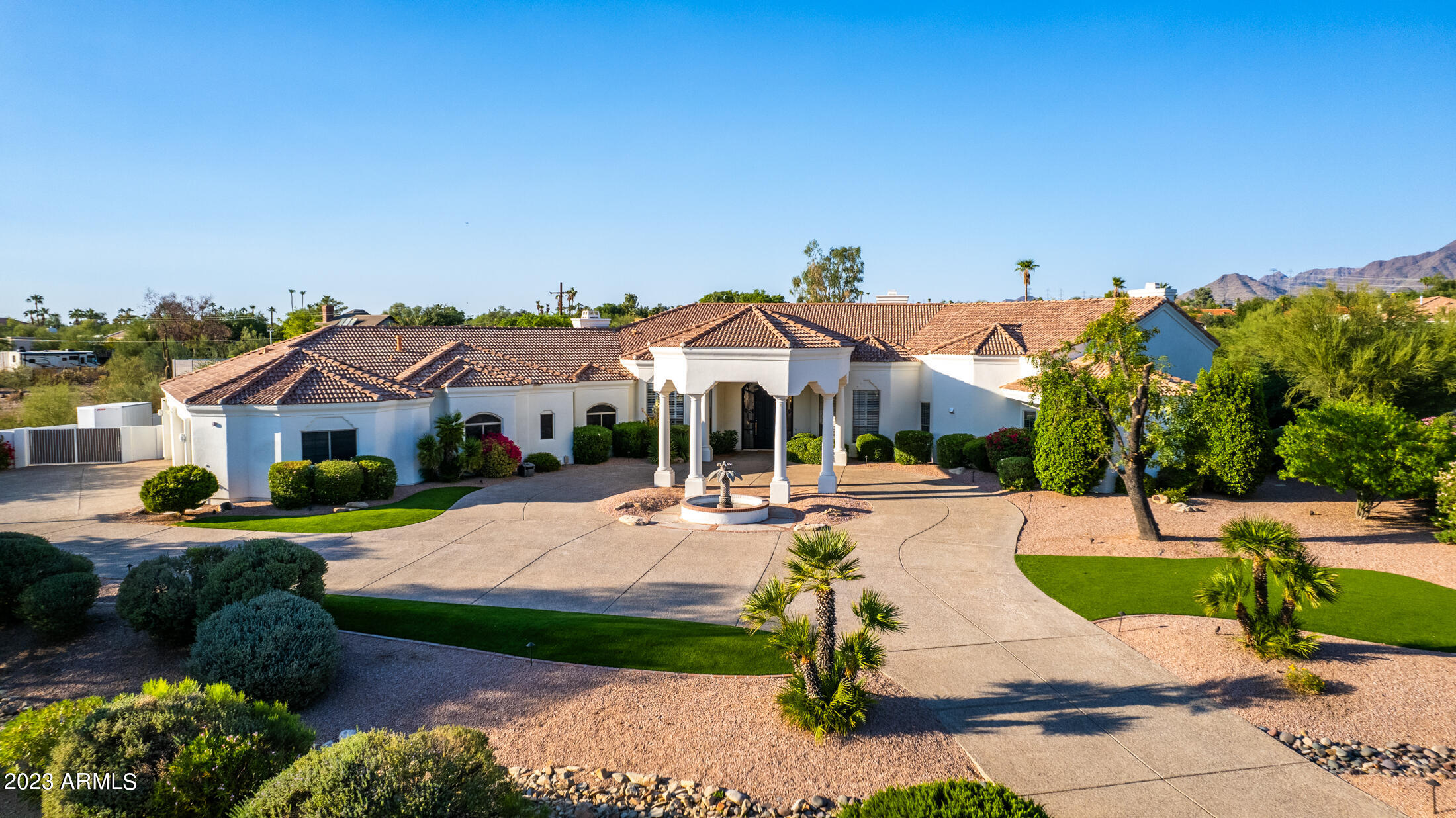 MONTAGNA VISTAS - Residential