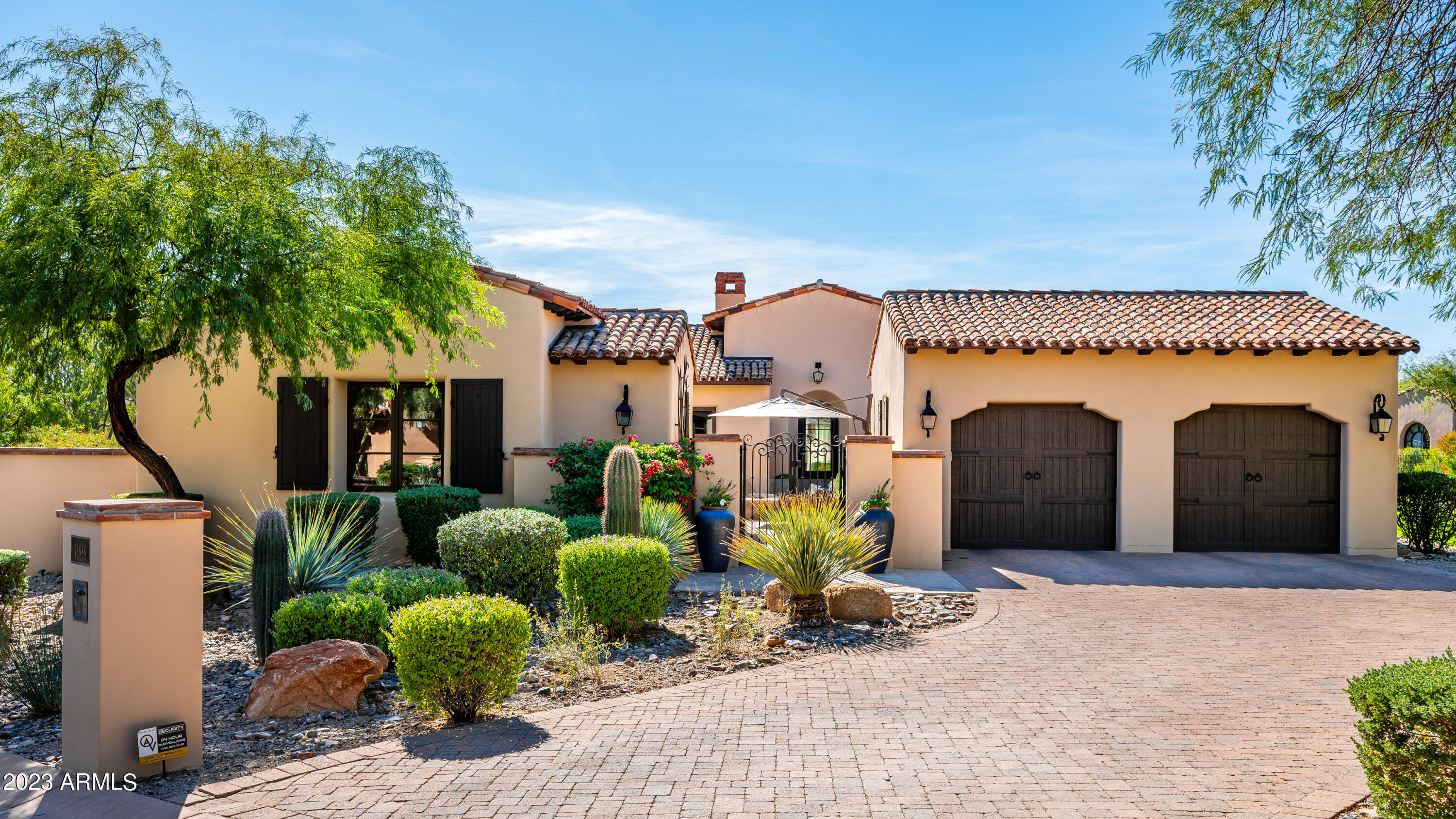 Welcome to this exquisitely updated 3,200 square foot home nestled in the highly sought-after Casita neighborhood of Silverleaf.  The home boasts a detached guest casita, a newly constructed pool and spa with breathtaking mountain views, an outdoor BBQ area, and even a pizza oven.  Inside, you'll find an array of brand-new interior upgrades that redefine the concept of modern luxury living.  Its prime location near the Silverleaf clubhouse ensures you're never far from the heart of this prestigious community.