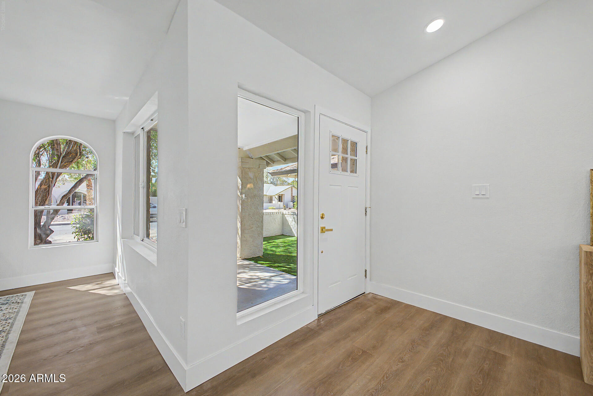 LAGUNA SHORES AMD - Residential