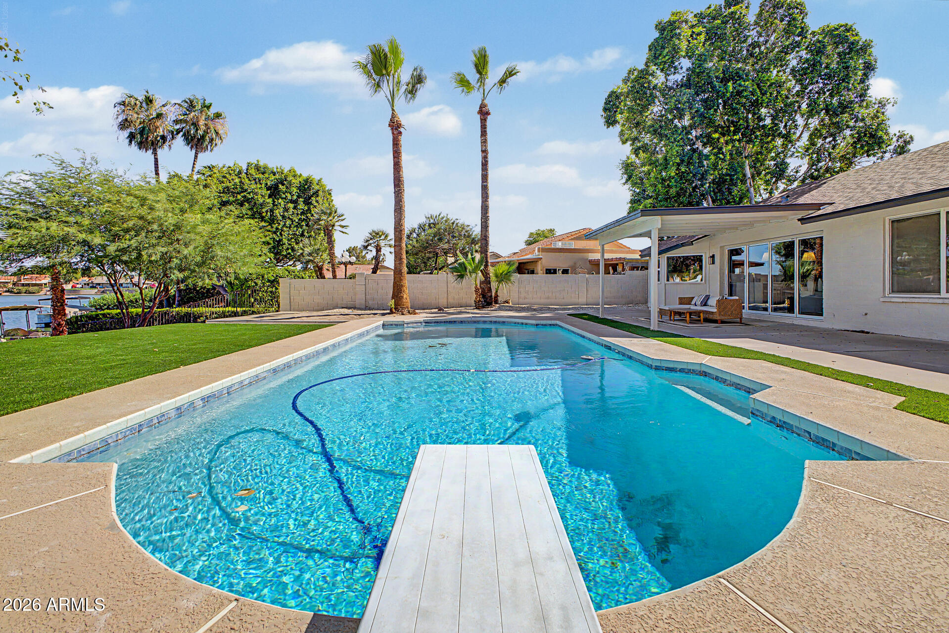 LAGUNA SHORES AMD - Residential