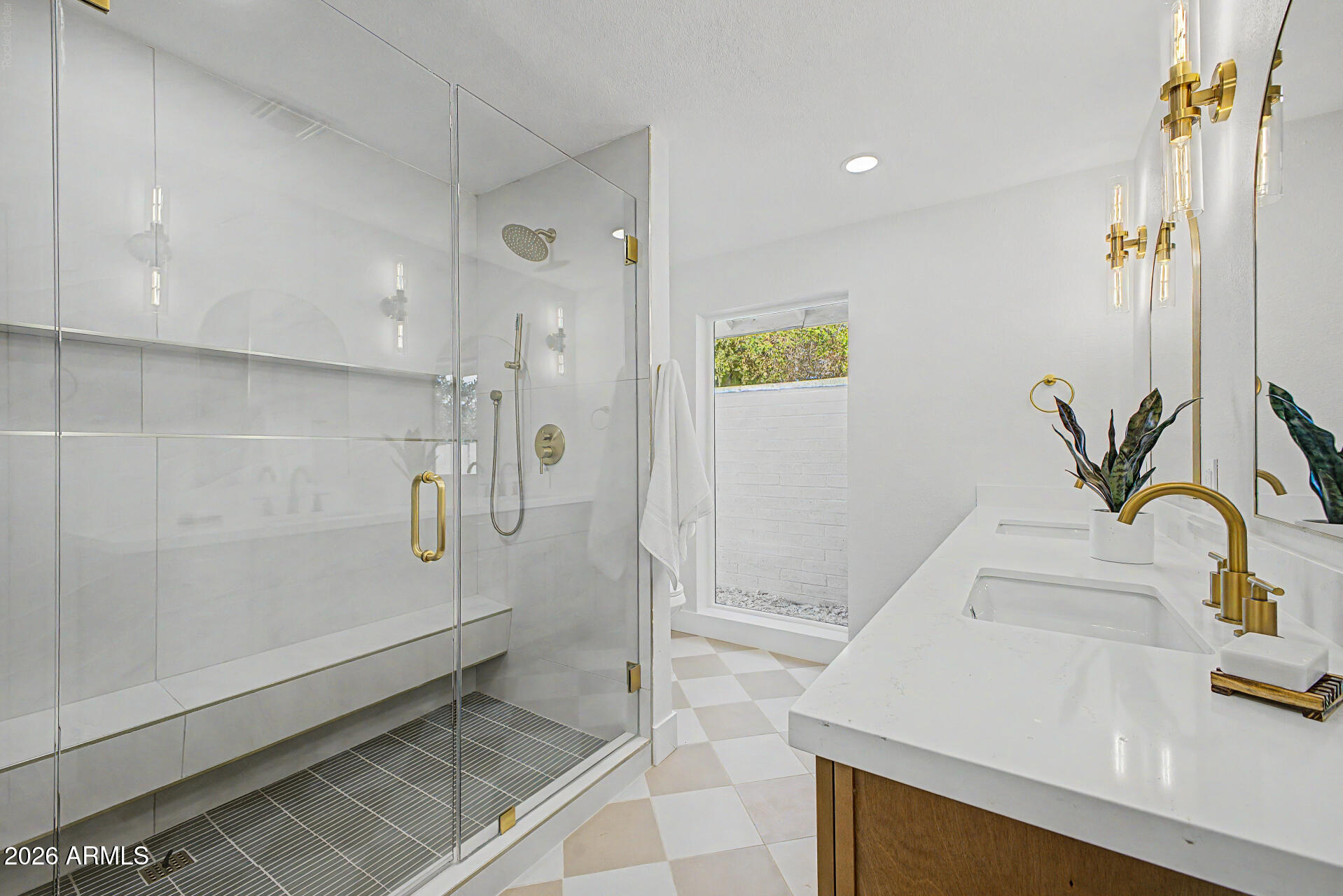 LAGUNA SHORES AMD - Residential