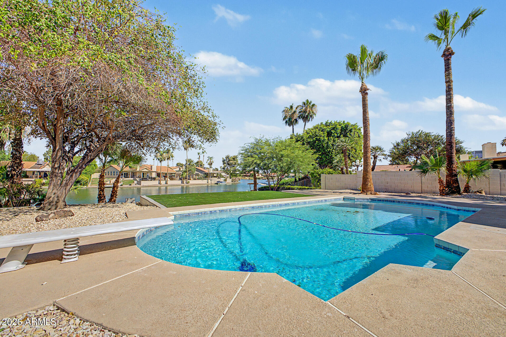 LAGUNA SHORES AMD - Residential