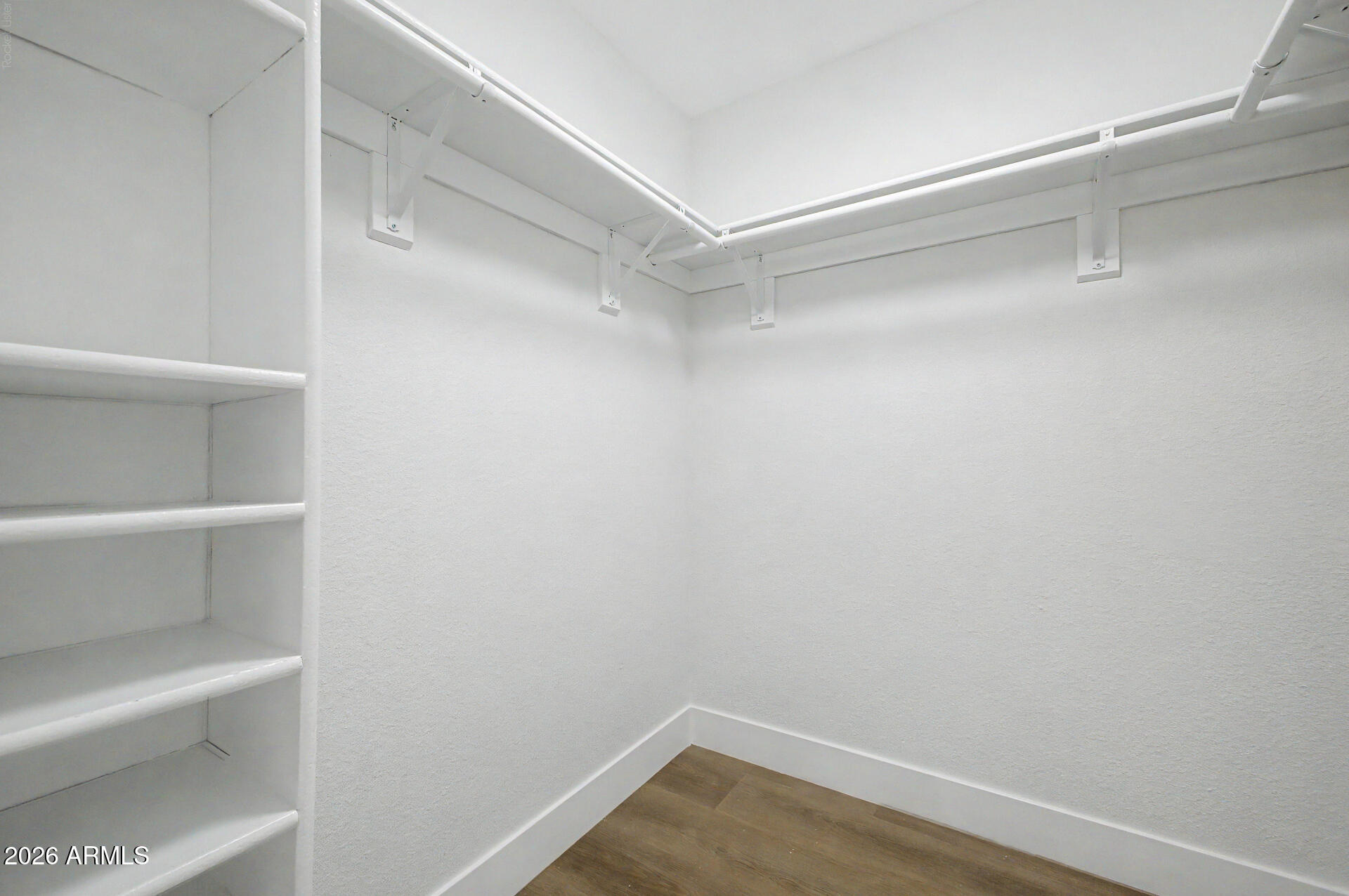 LAGUNA SHORES AMD - Residential