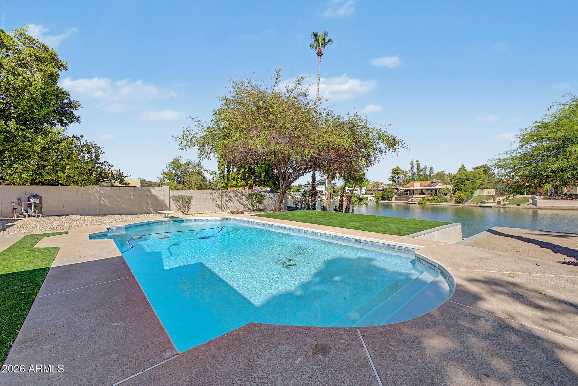 LAGUNA SHORES AMD - Residential