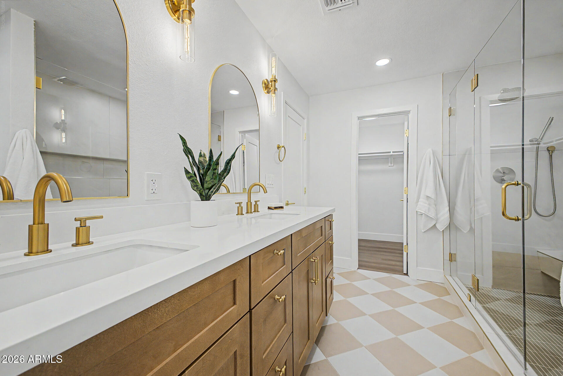 LAGUNA SHORES AMD - Residential