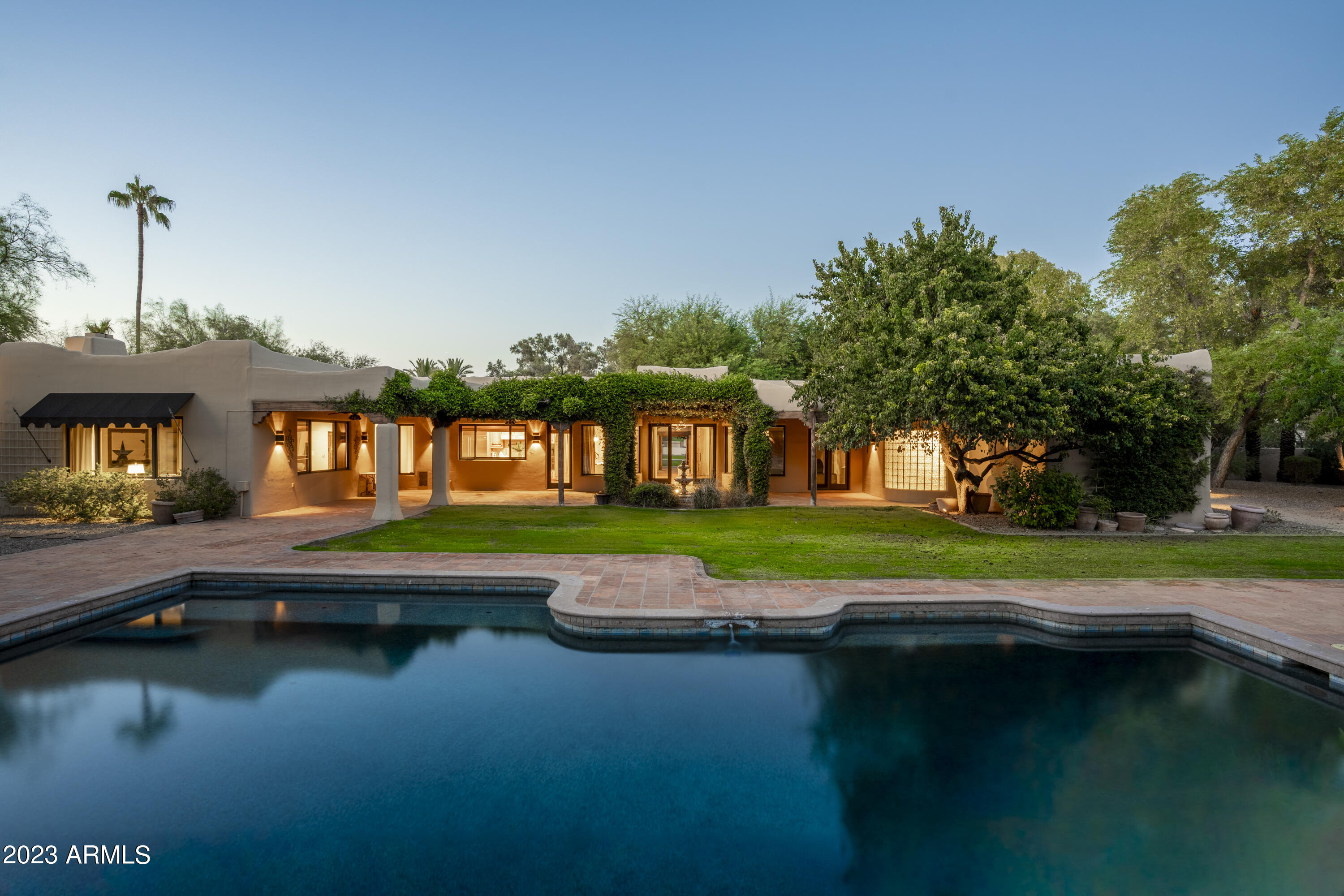 CAMELBACK COUNTRY ESTATES 6 - Residential