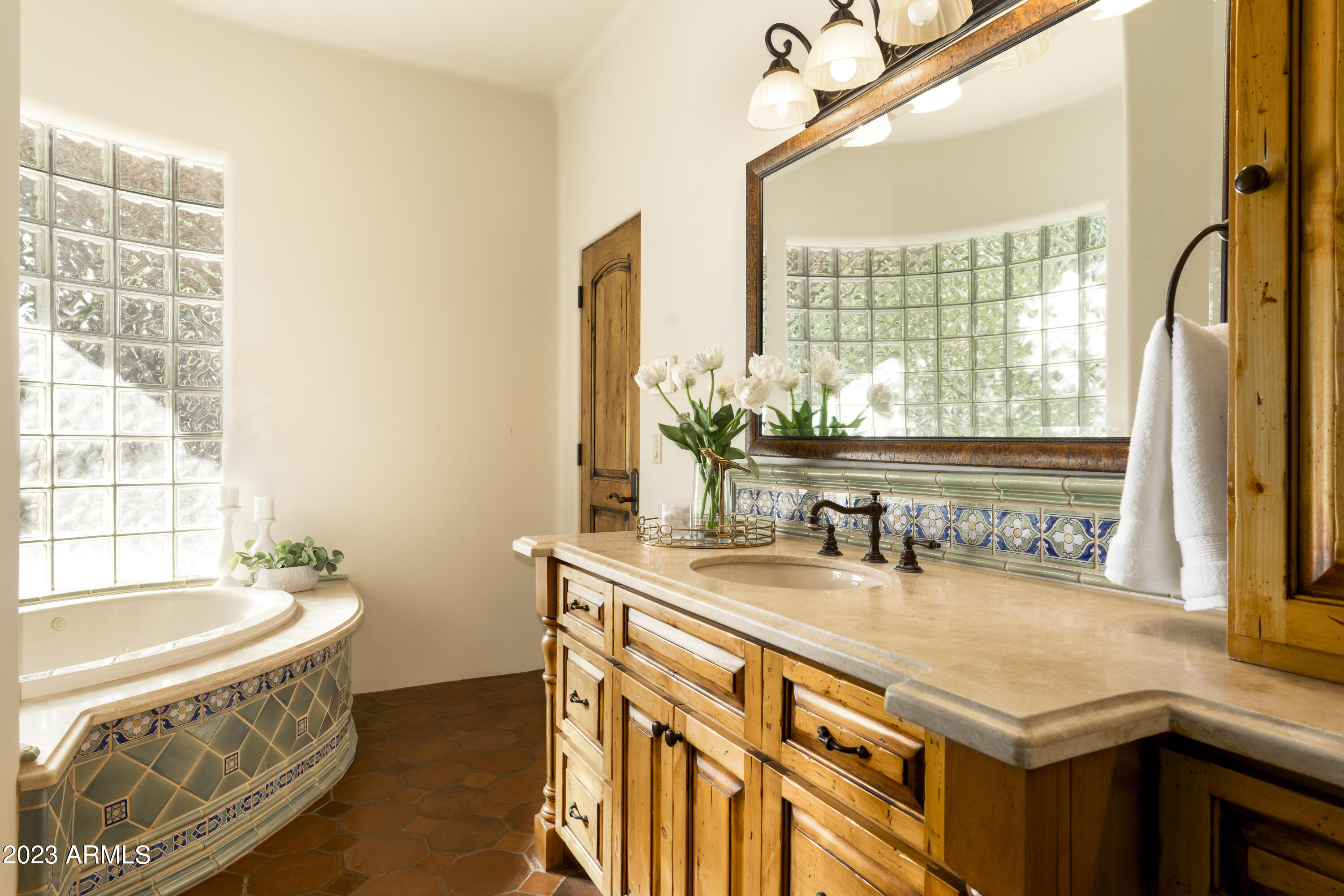CAMELBACK COUNTRY ESTATES 6 - Residential
