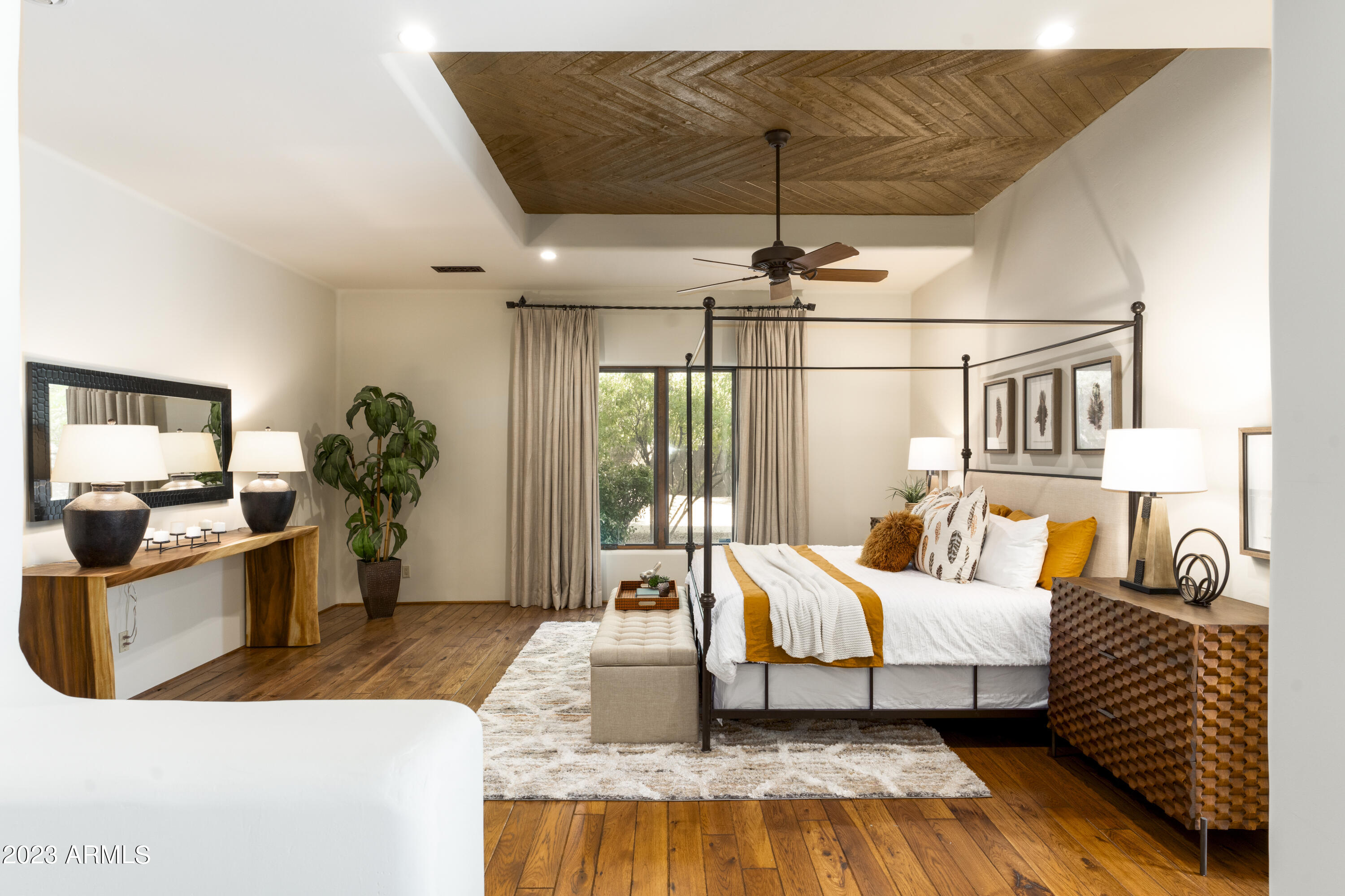 CAMELBACK COUNTRY ESTATES 6 - Residential