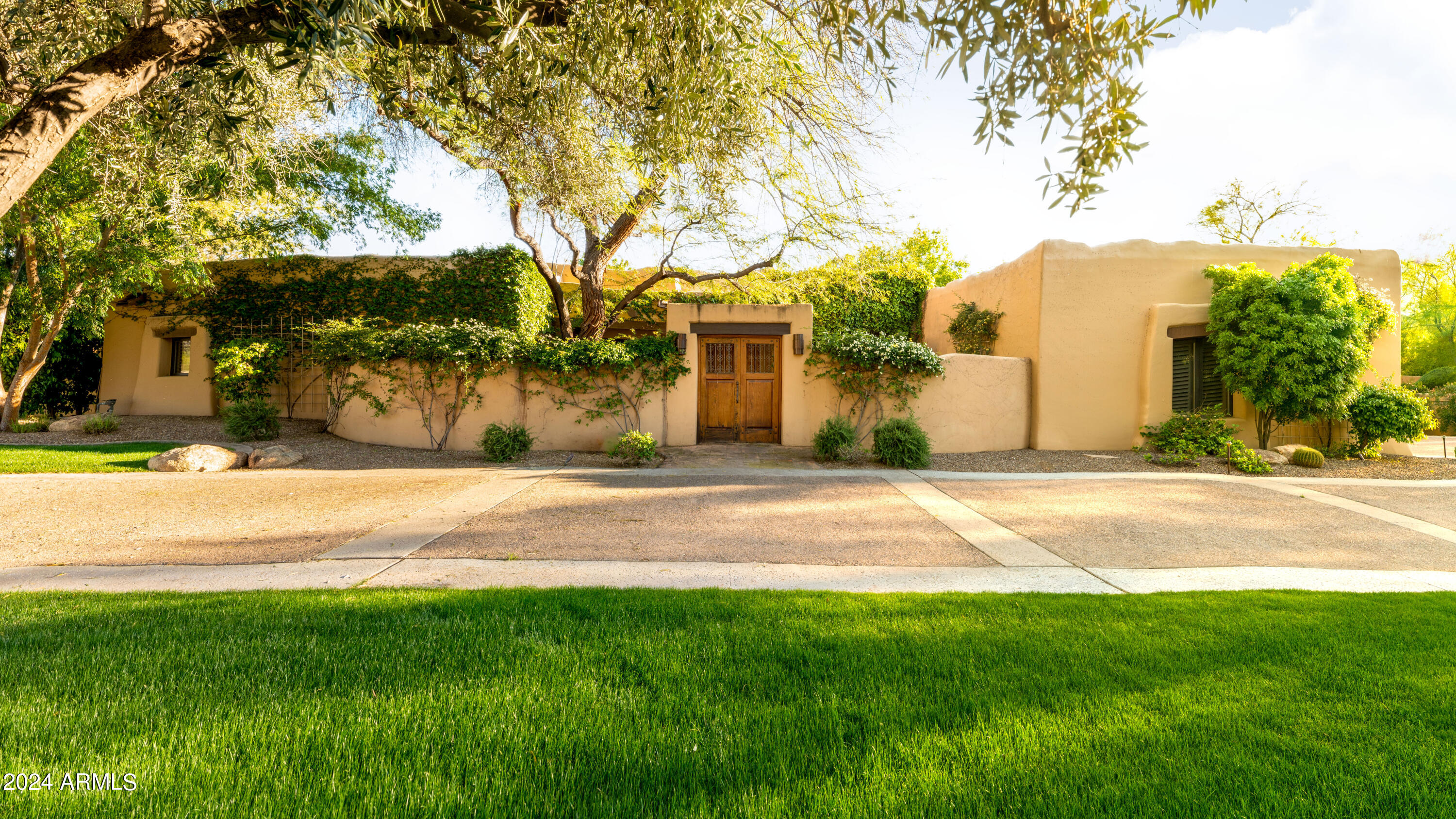 CAMELBACK COUNTRY ESTATES 6 - Residential