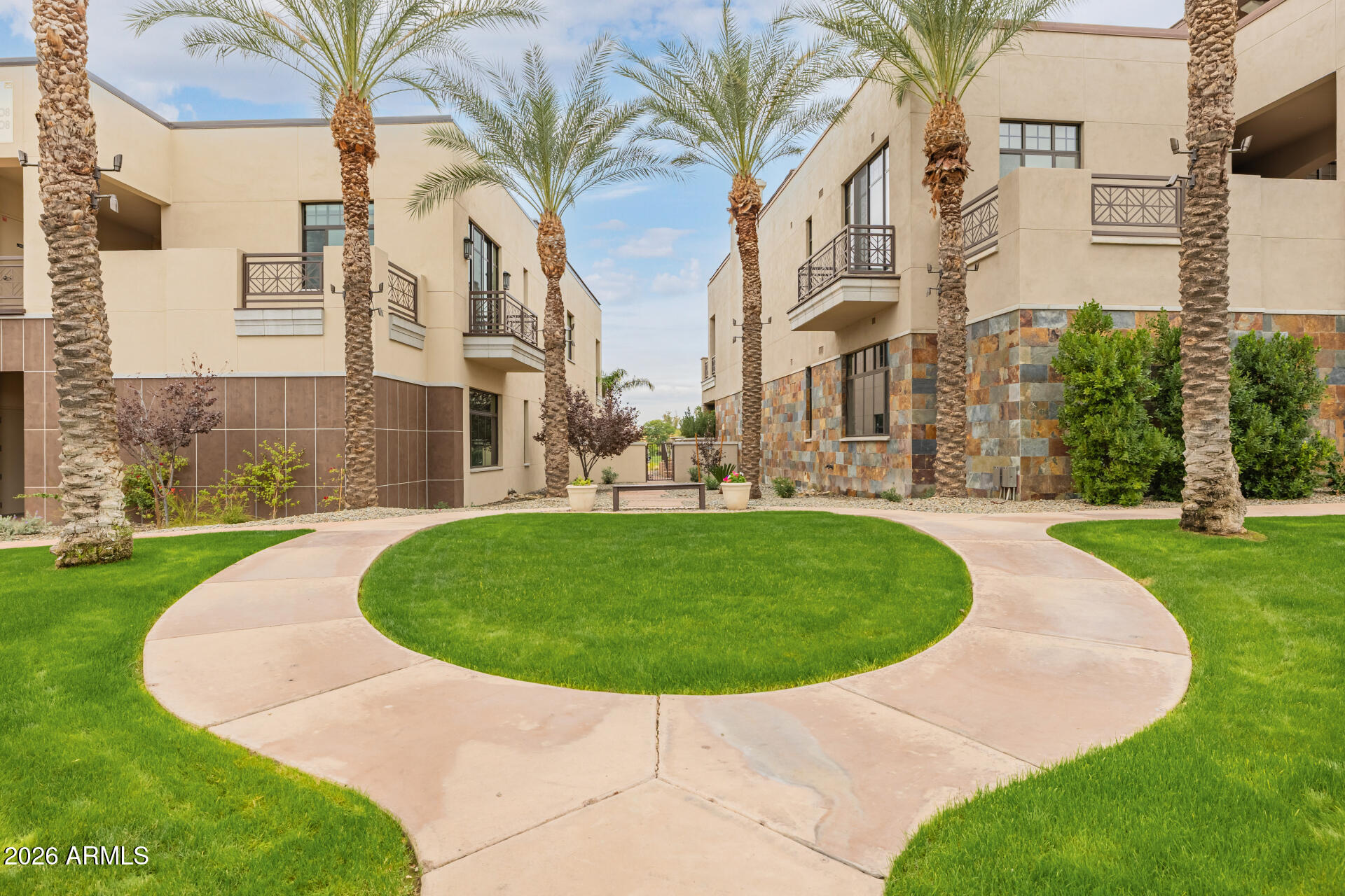 TWO BILTMORE ESTATES 2ND AMD - Residential
