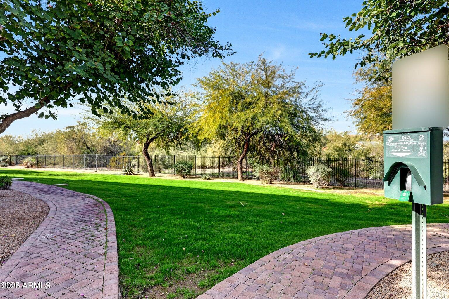 CASITAS MONTANA CONDOMINIUMS - Residential
