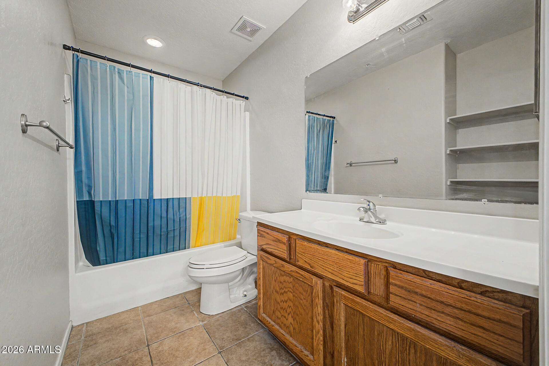 CASITAS MONTANA CONDOMINIUMS - Residential