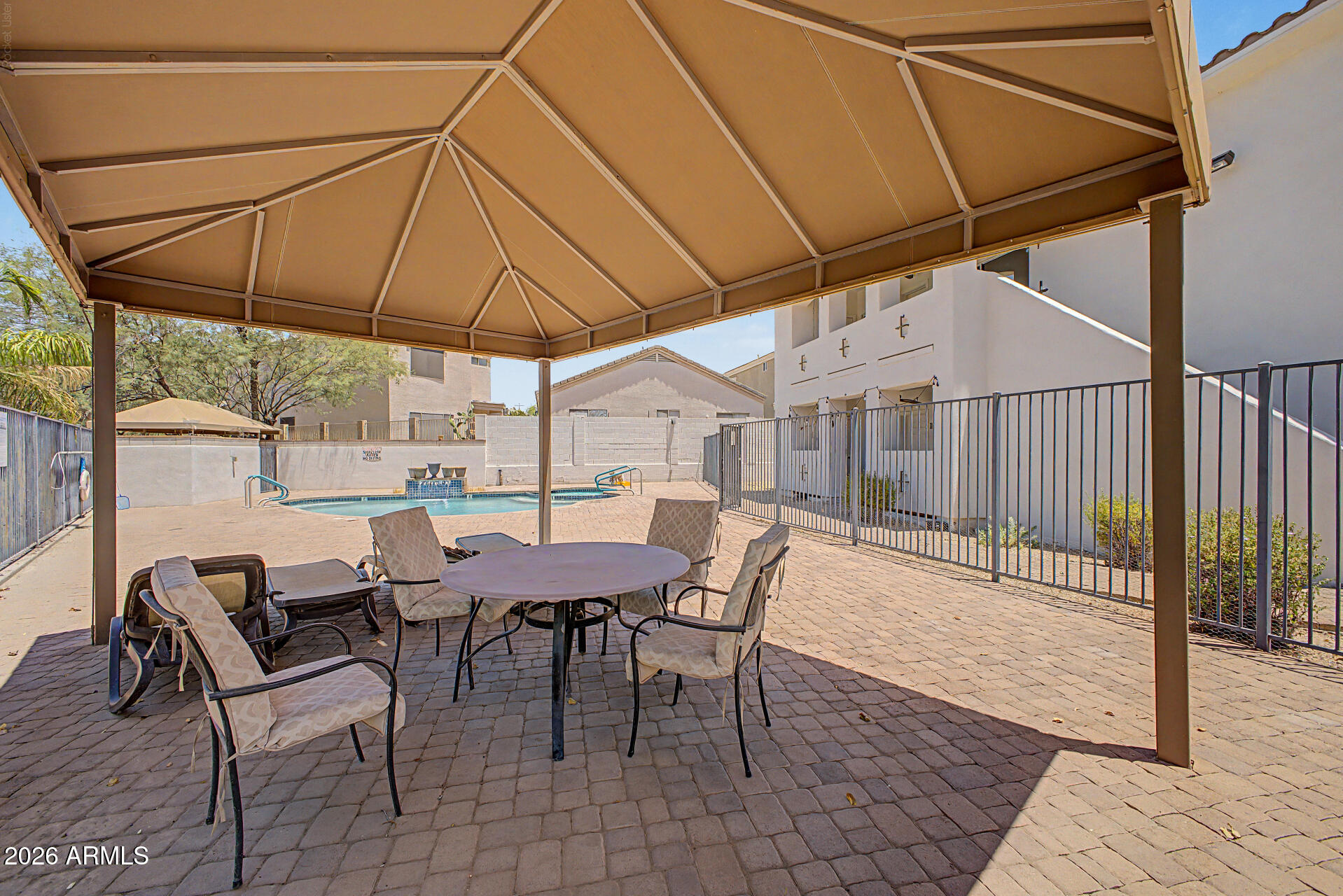 CASITAS MONTANA CONDOMINIUMS - Residential
