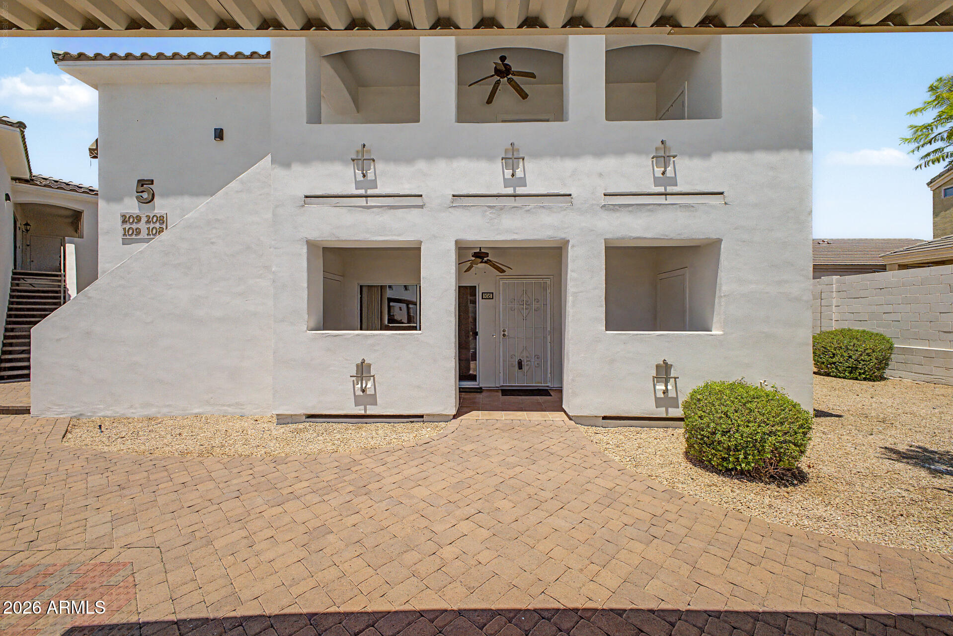 CASITAS MONTANA CONDOMINIUMS - Residential