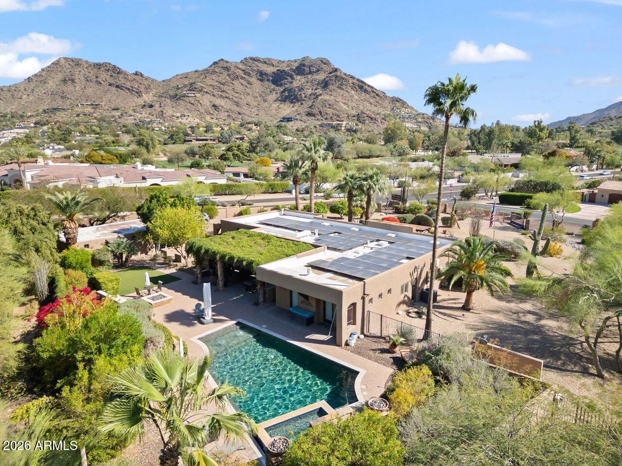 PARADISE VALLEY COUNTRY ESTATES - Residential