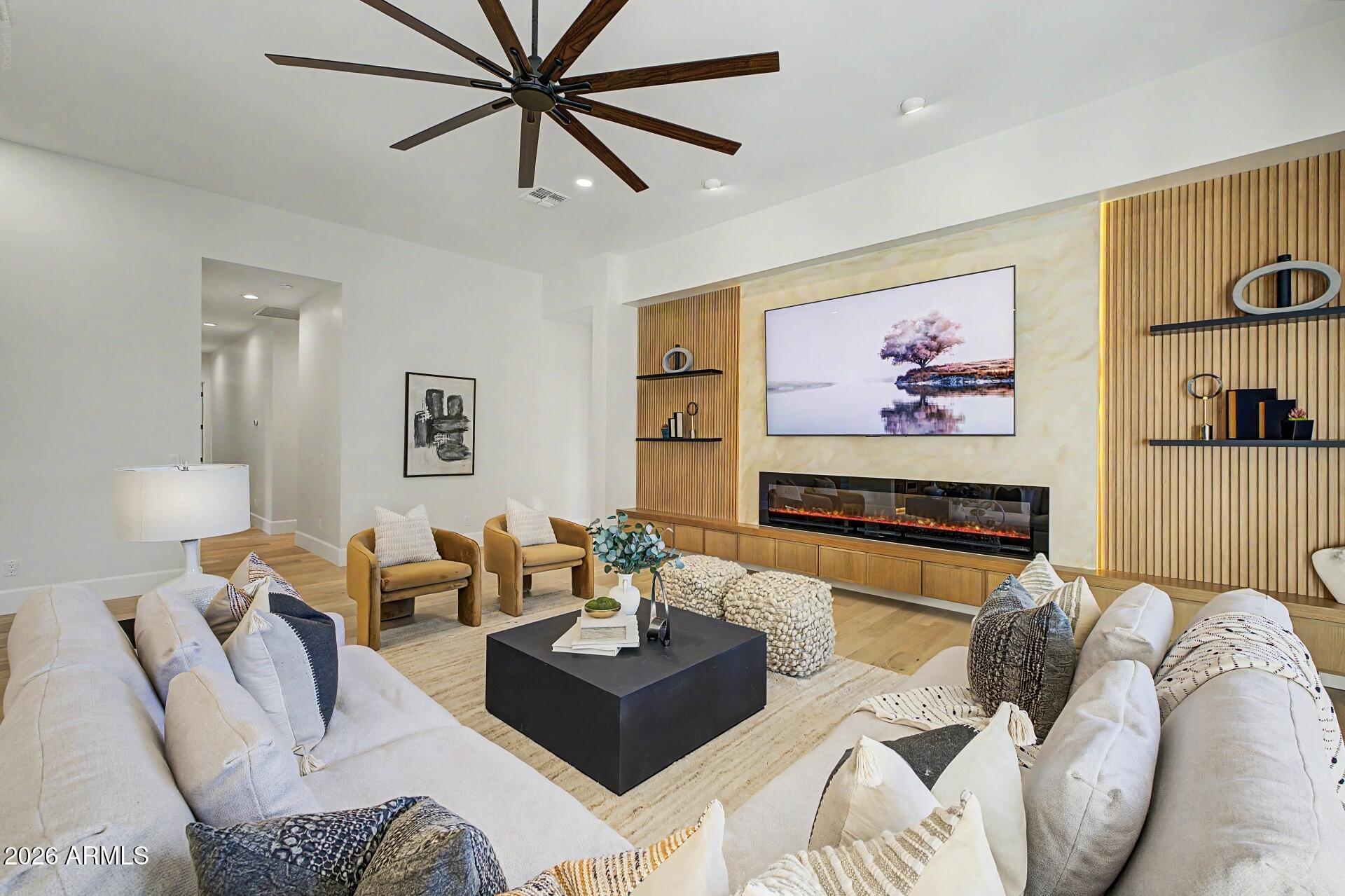 ARBOLEDA UNIT 1 - Residential
