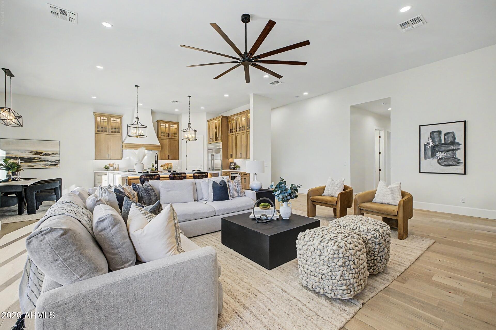 ARBOLEDA UNIT 1 - Residential