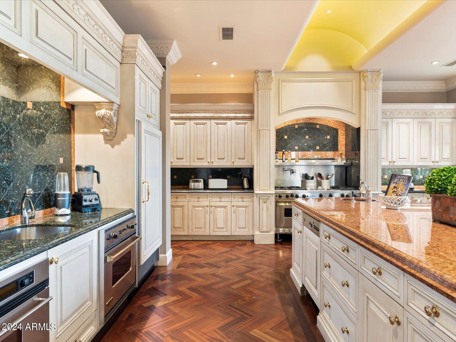 BILTMORE ESTATES - Residential