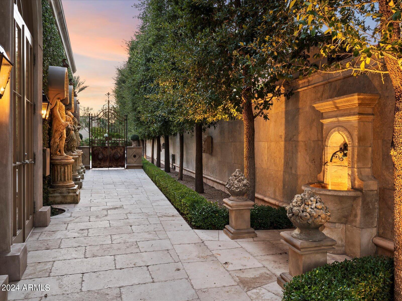 BILTMORE ESTATES - Residential