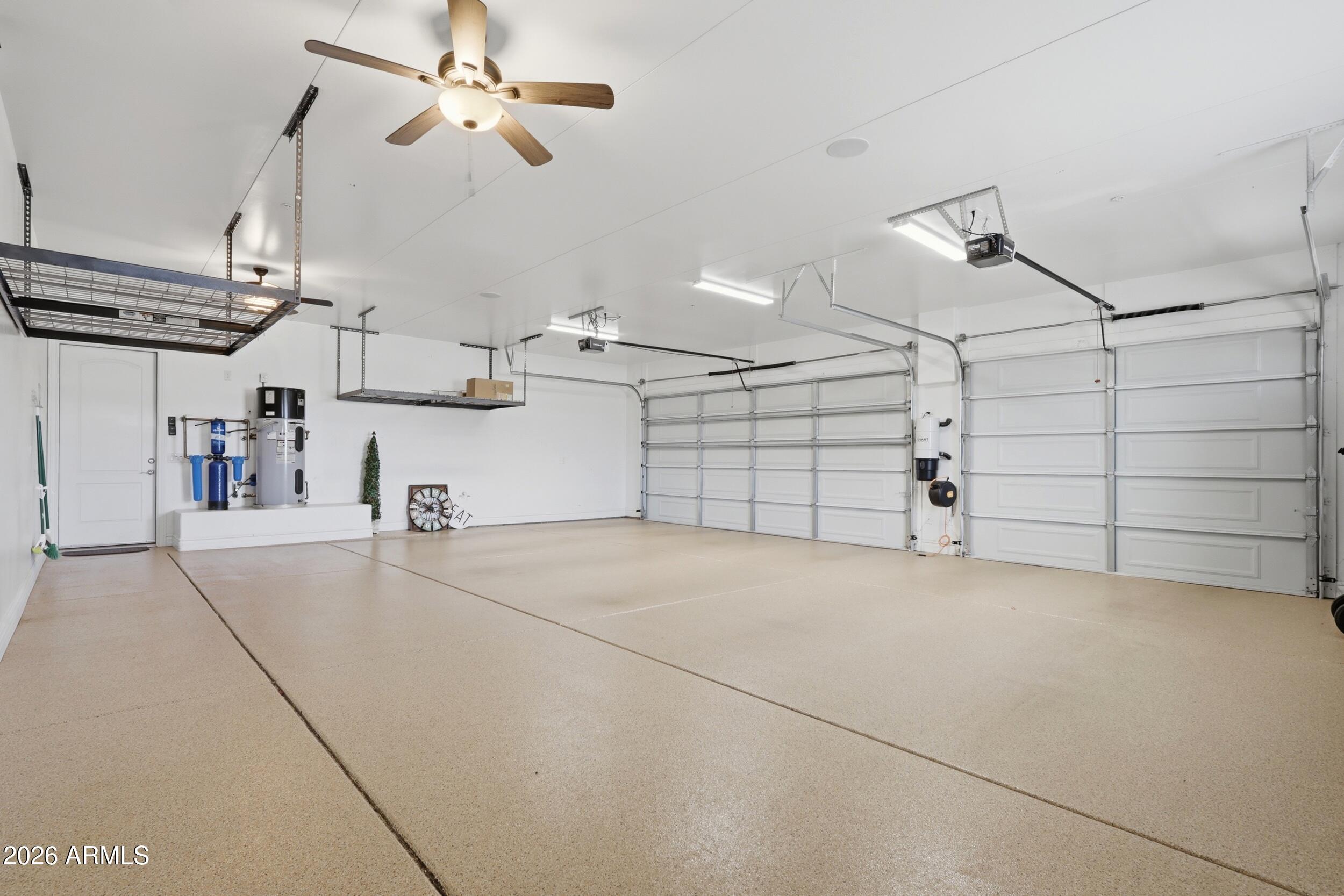 RUSSELL RANCH PHASE 3 REPLAT - Residential