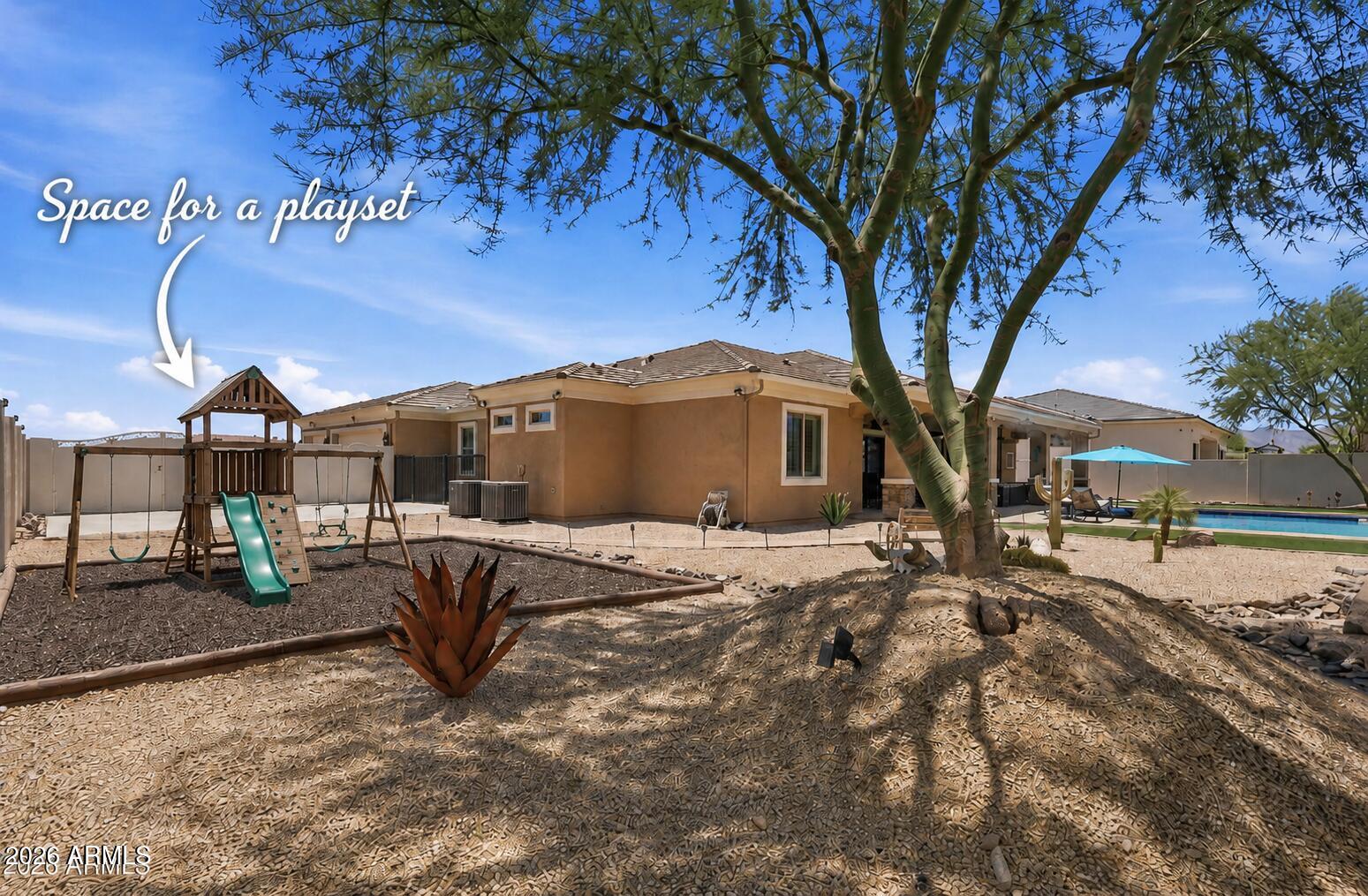 RUSSELL RANCH PHASE 3 REPLAT - Residential