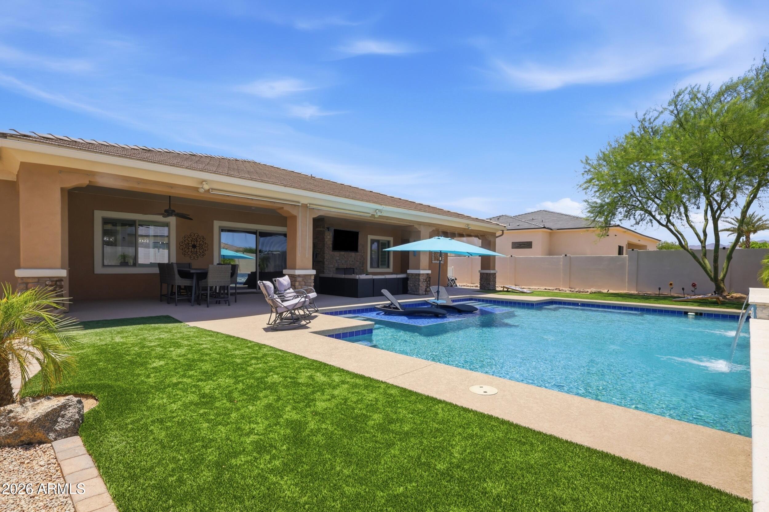 RUSSELL RANCH PHASE 3 REPLAT - Residential