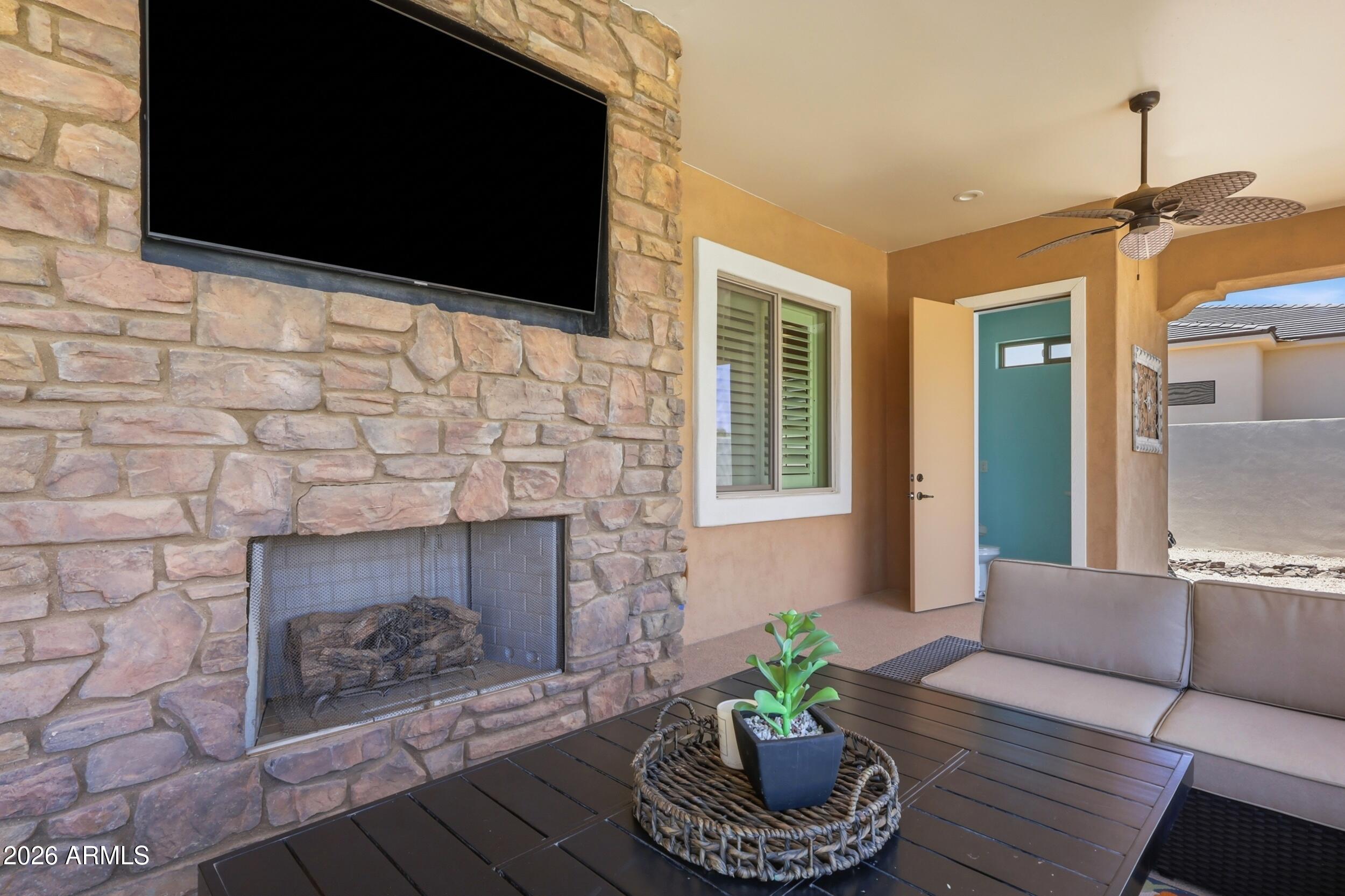 RUSSELL RANCH PHASE 3 REPLAT - Residential