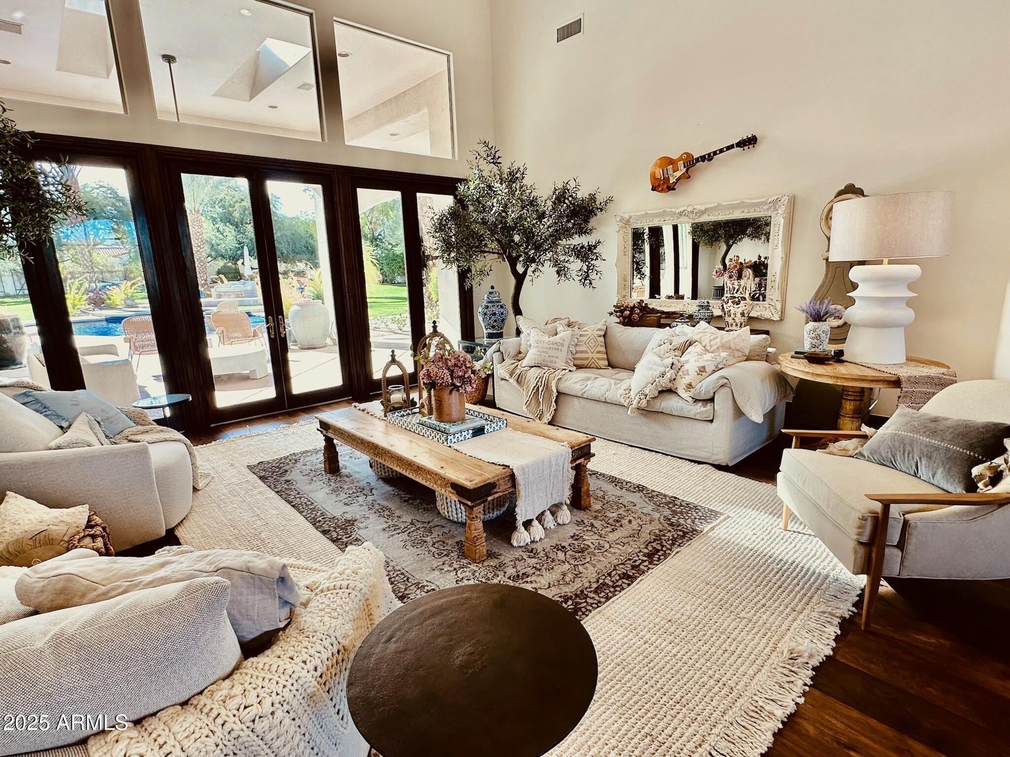 CINCO SERROS LOTS 9 & 10 - Residential
