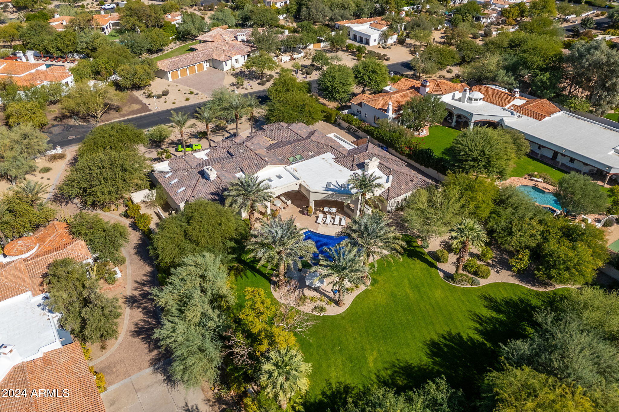 CINCO SERROS LOTS 9 & 10 - Residential
