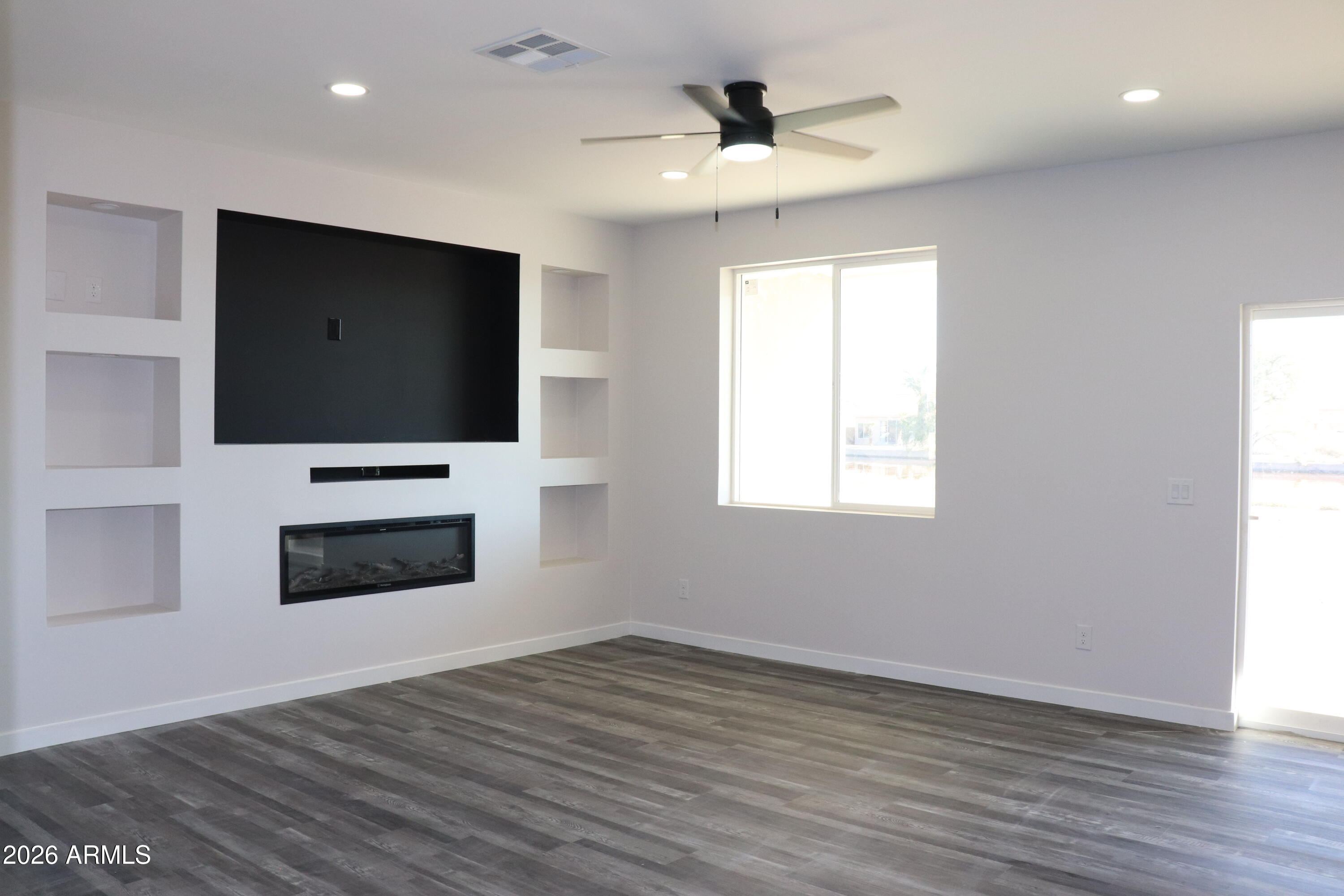 ARIZONA CITY UNIT TEN - Residential