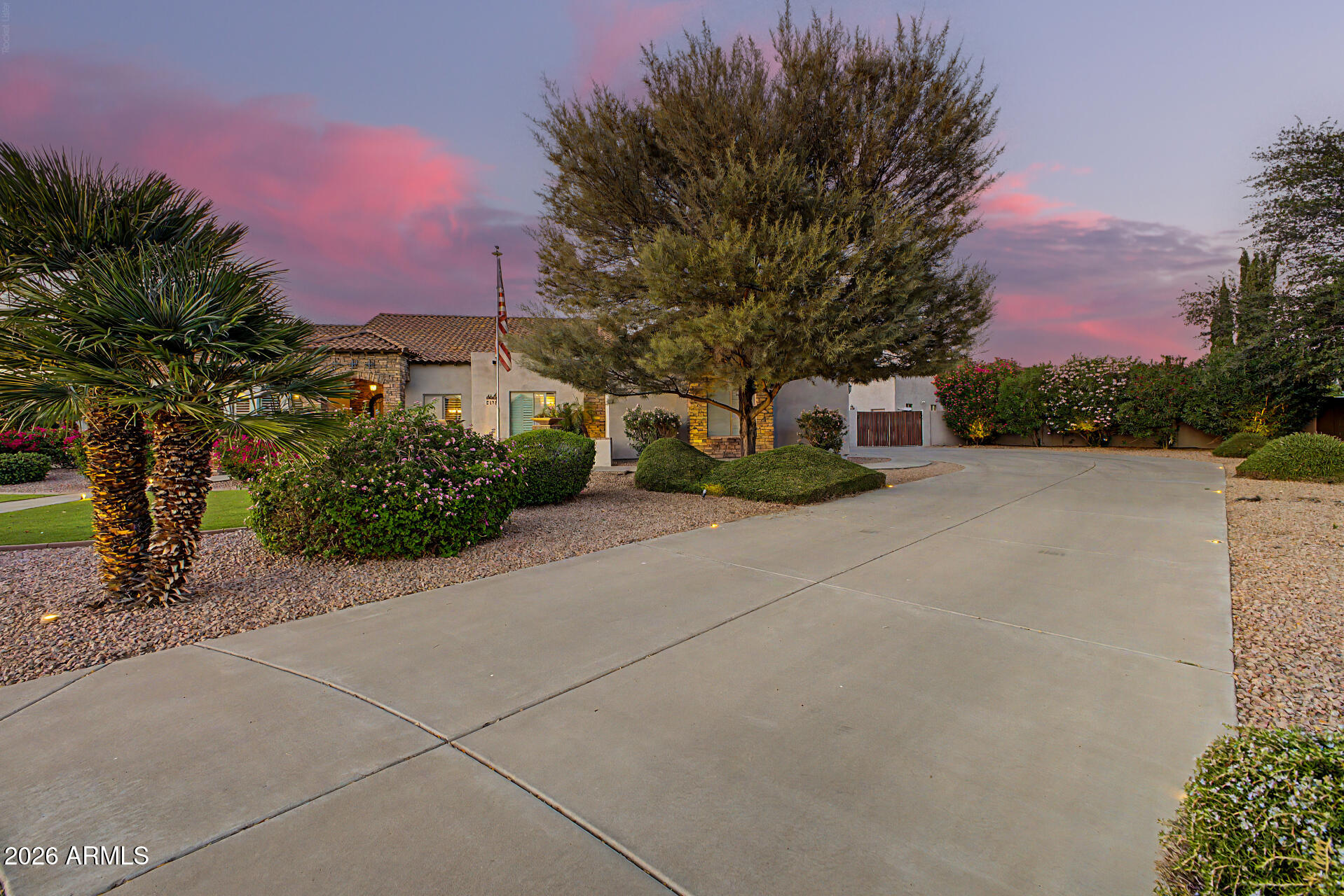 CREEKSIDE ESTATES - Residential