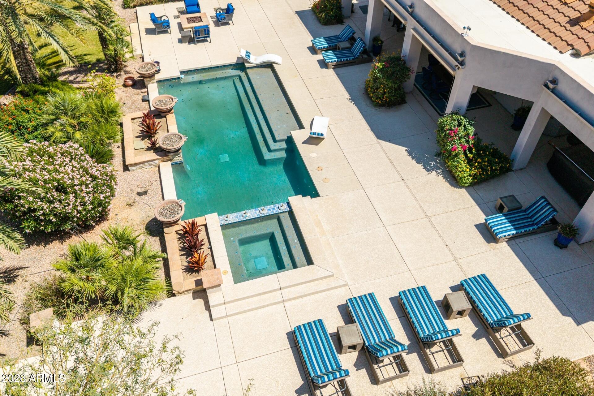 CREEKSIDE ESTATES - Residential