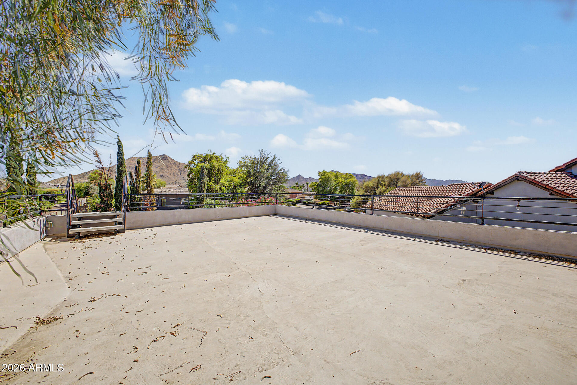 CREEKSIDE ESTATES - Residential