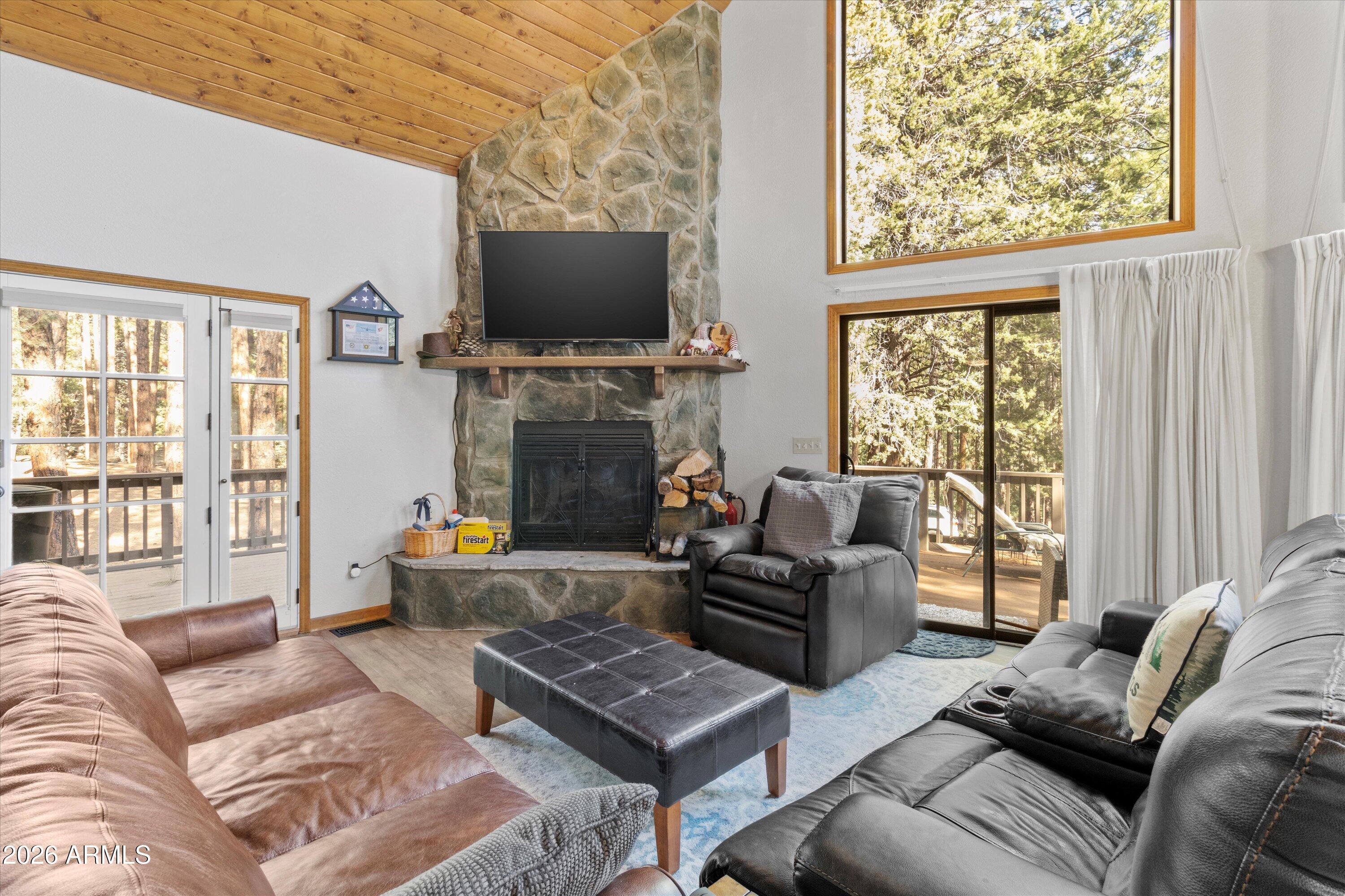 PORTAL PINE CREEK CANYON 2 - Residential